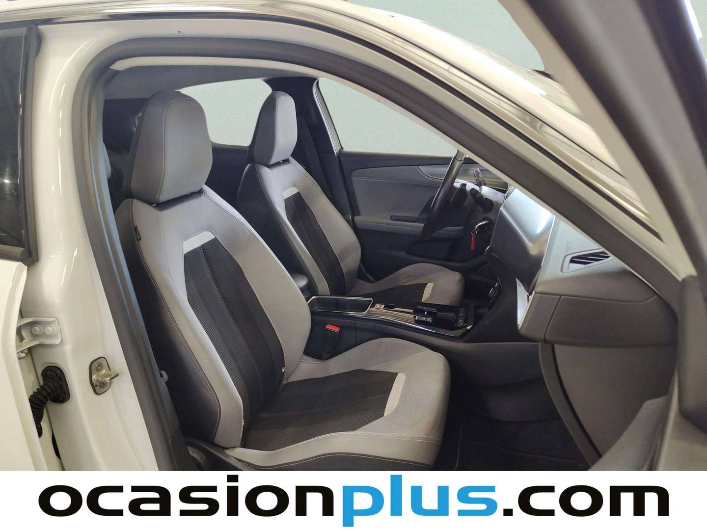 Foto Opel Mokka Opel Mokka 1.2 T Business Elegance AT8 (130 CV)