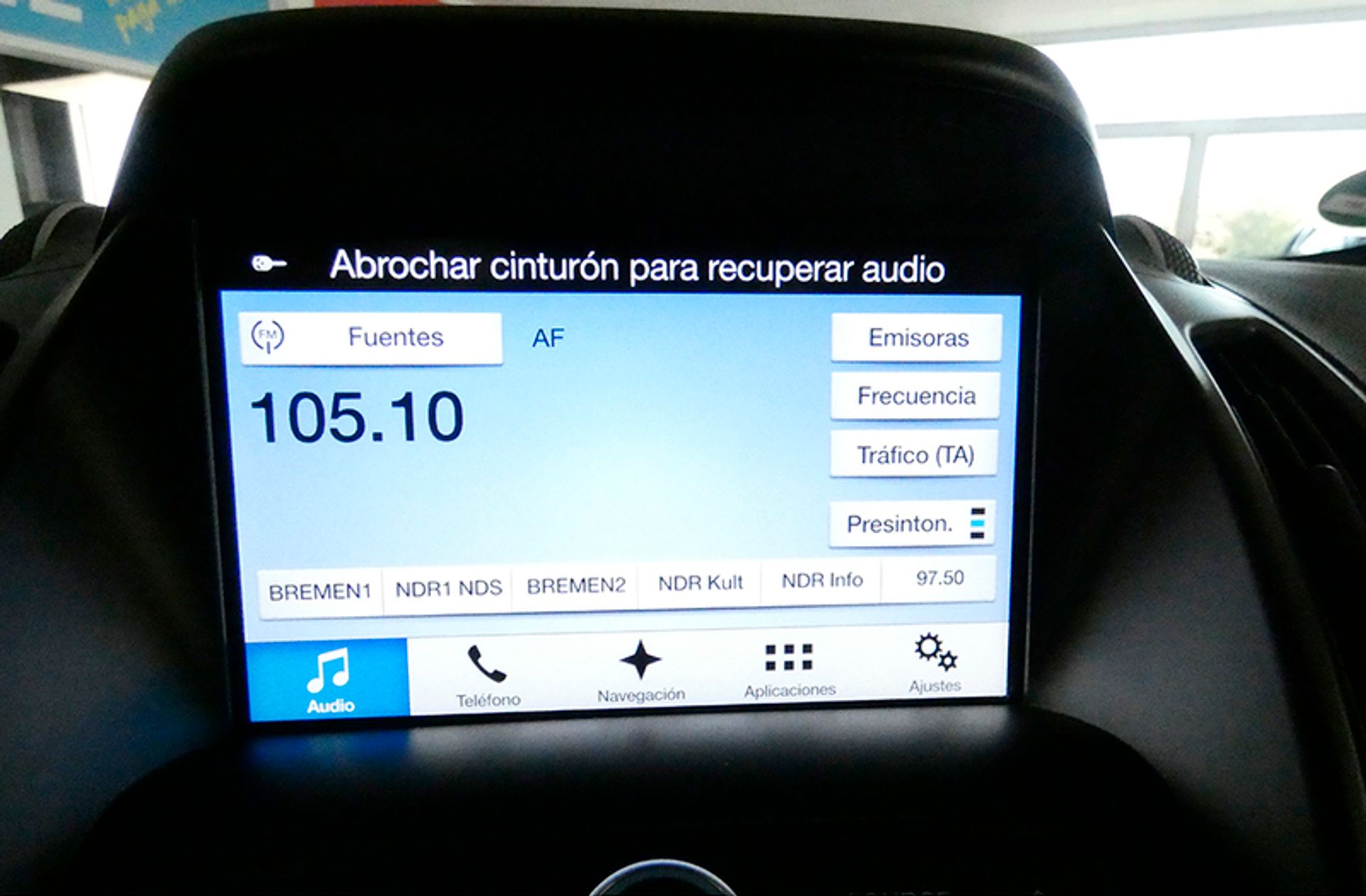 Ford Kuga 1.5 EcoBoost Trend 4x2 - foto 37