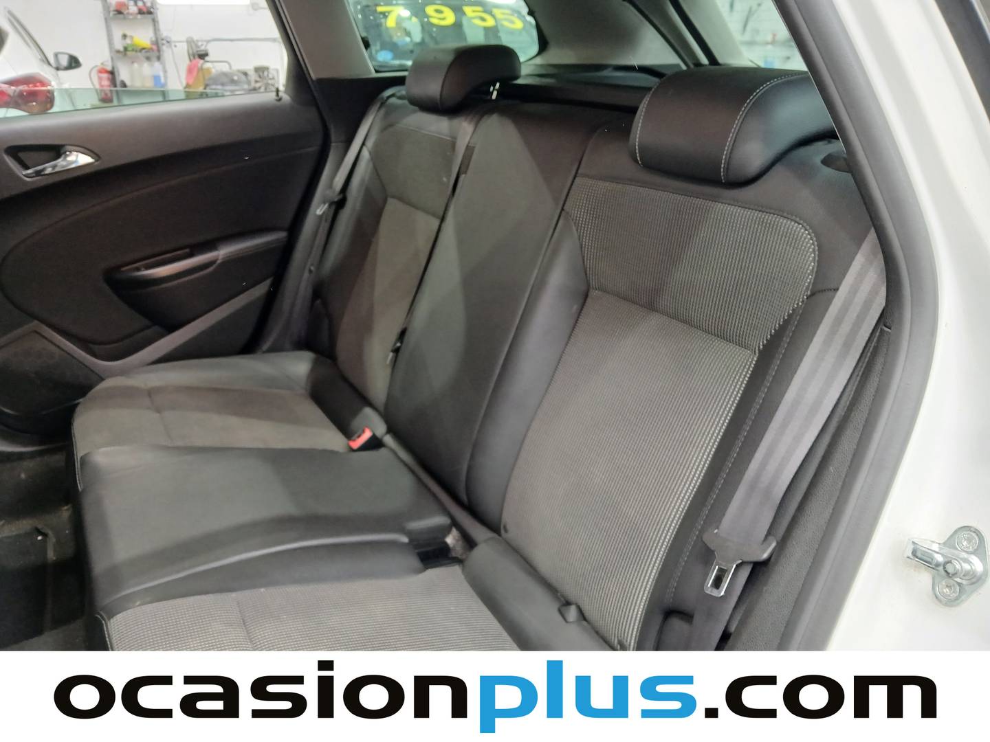 Foto asientos traseros Opel Astra Opel Astra Sports Tourer 1.6 CDTI S&S Excellence (136 CV)