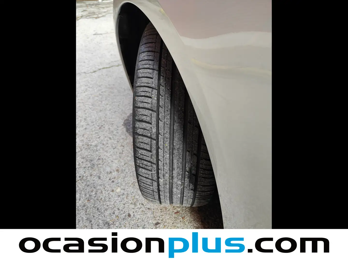 Foto Toyota Corolla Toyota Corolla 180H Style E-CVT (180 CV)