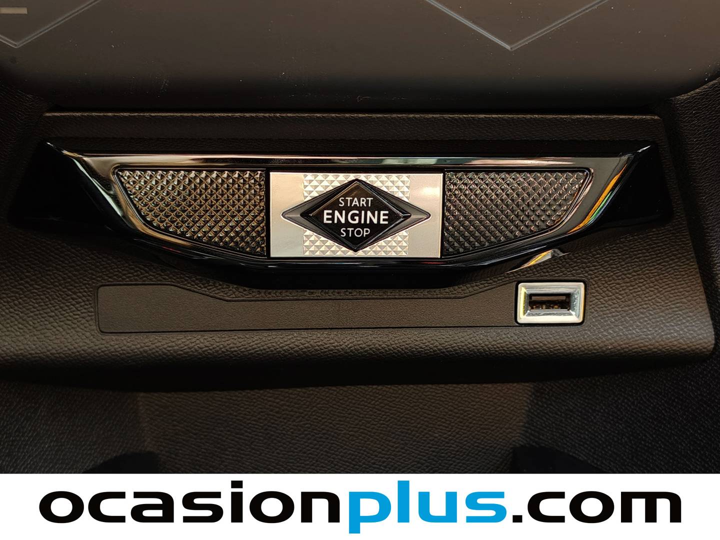 Foto DS DS 3 Crossback DS DS3 BlueHDi (131 CV) Auto SO CHIC