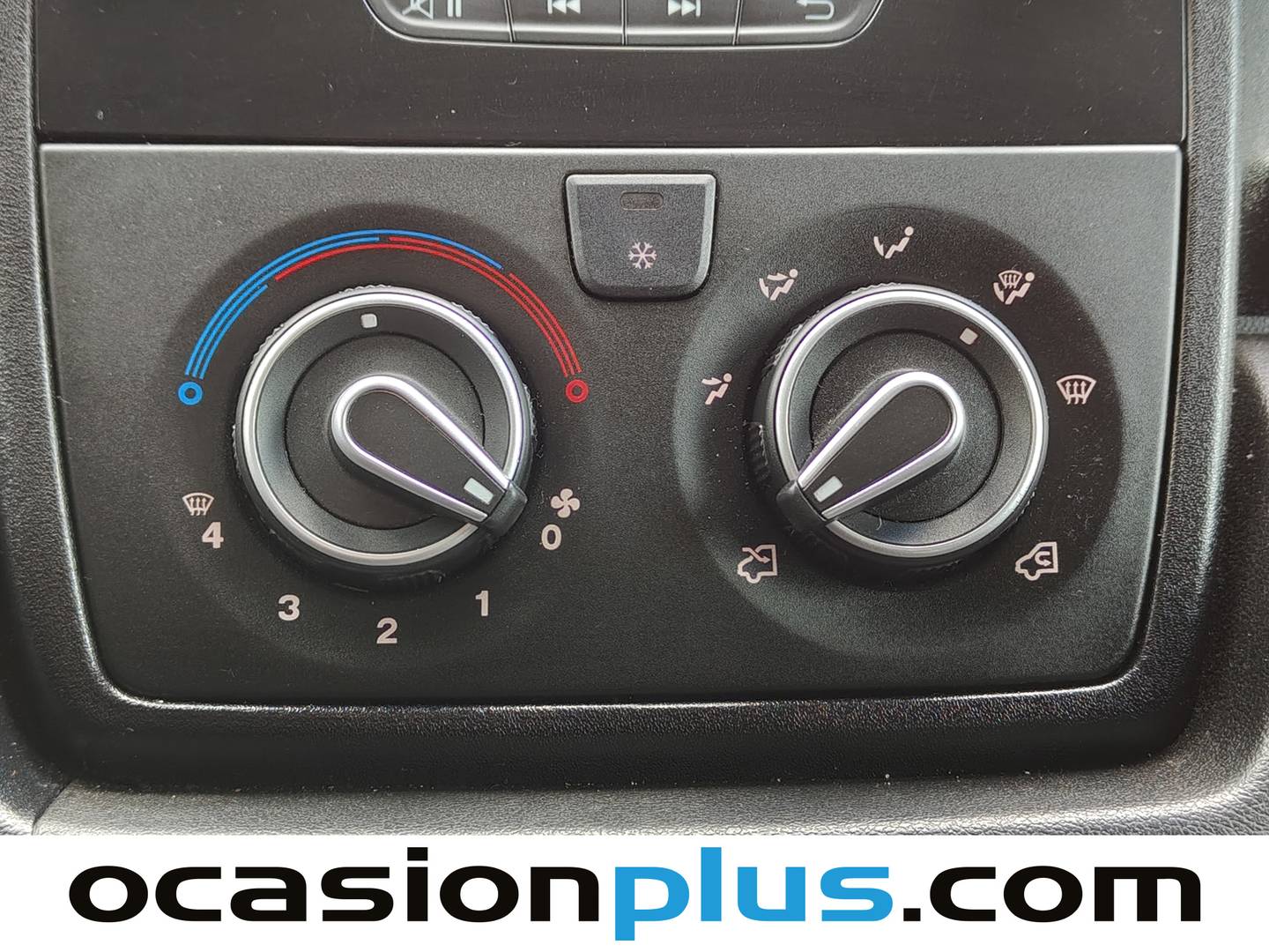 Foto Peugeot Boxer Peugeot Boxer BlueHDi 140 S&S 333 L2H1 (140 CV)