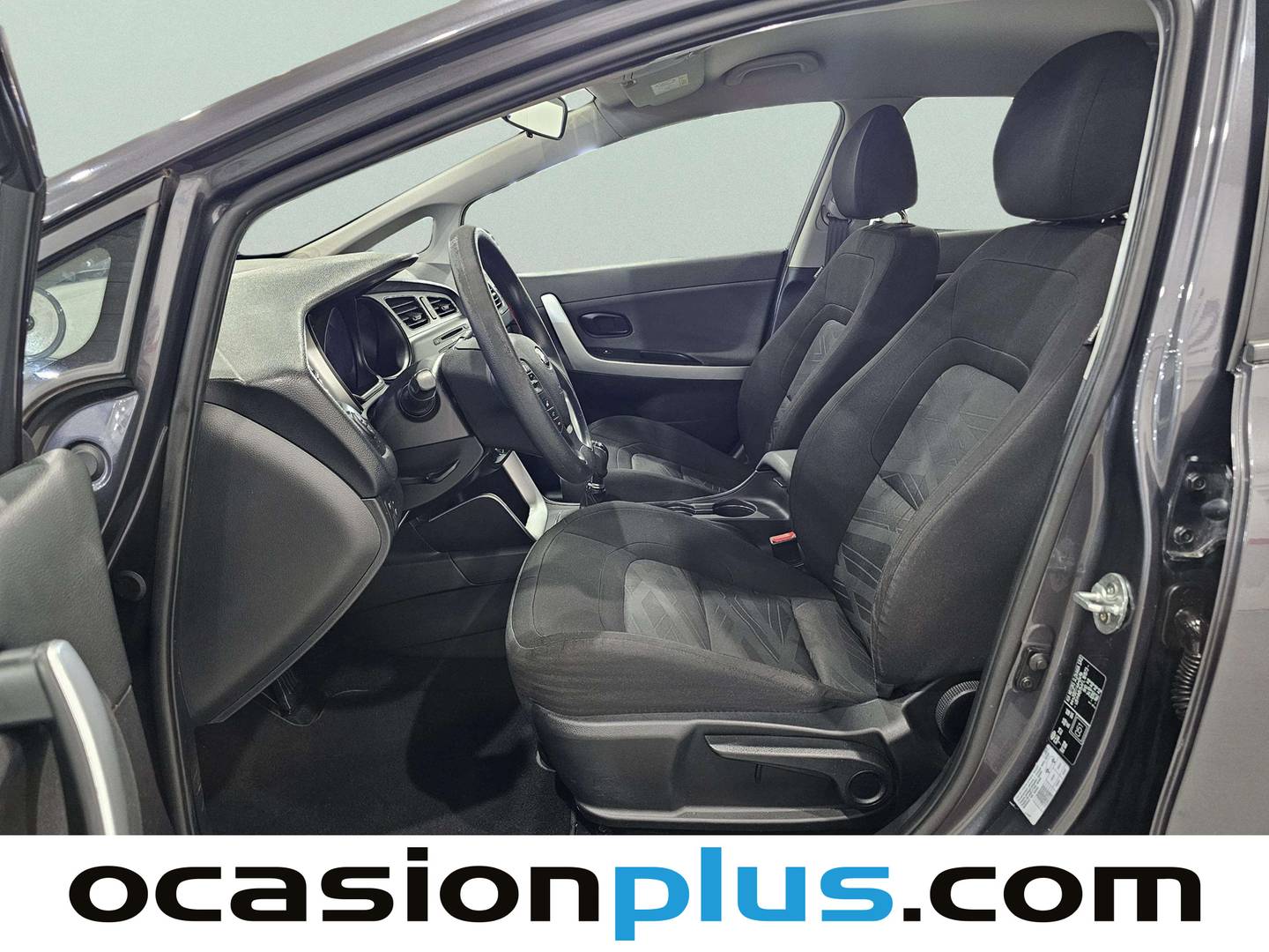 Foto asientos delanteros KIA Ceed KIA Ceed 1.4 CRDi WGT Concept (90 CV)