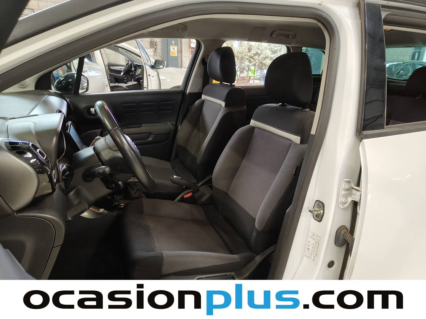 Foto Citroën C3 Aircross Citroen C3 Aircross PureTech 110 S&S Shine (110 CV)