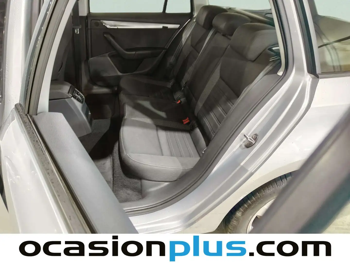 Foto Skoda Octavia Skoda Octavia Combi 1.6 TDI CR Ambition (115 CV)