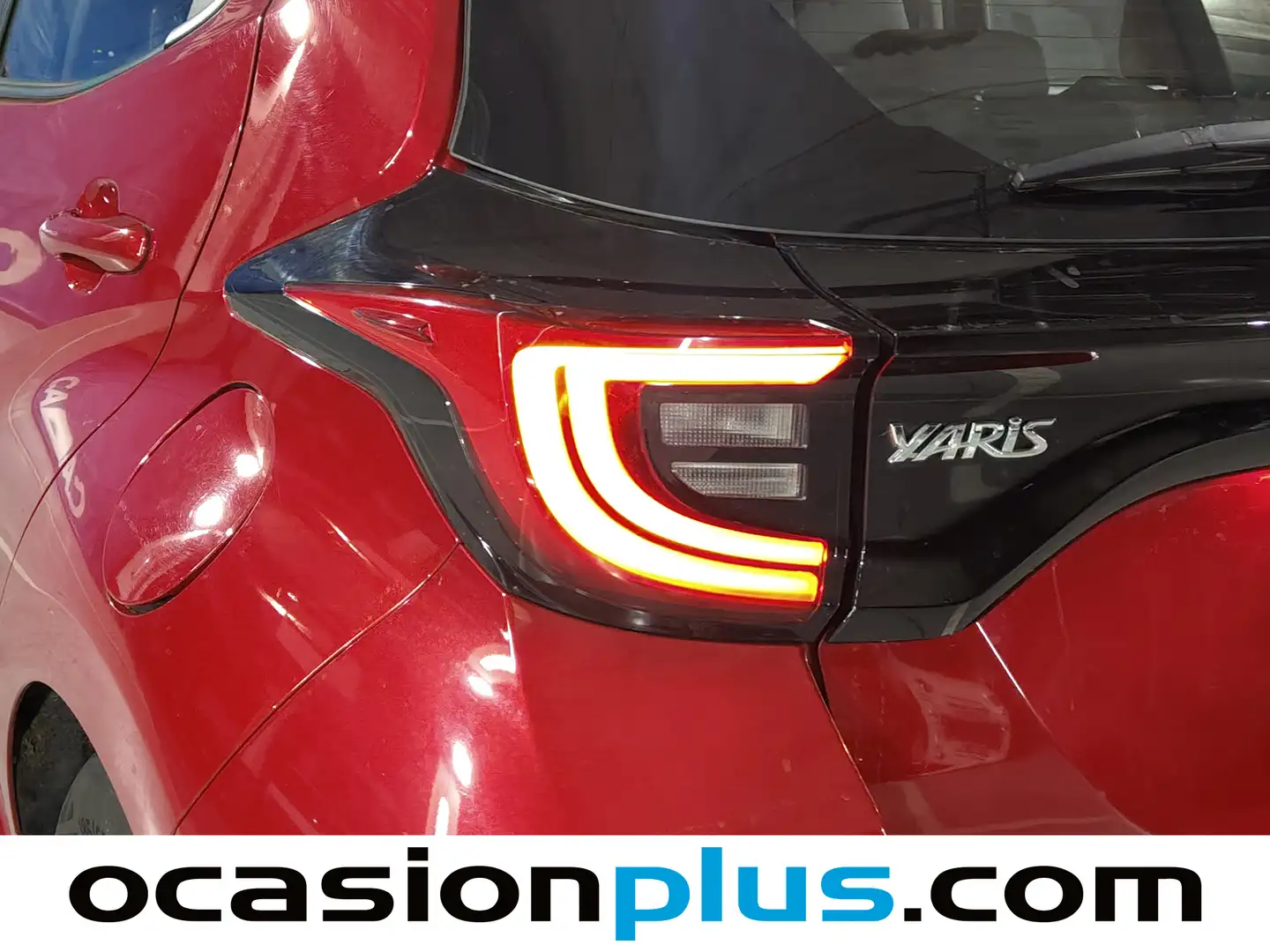 Foto Toyota Yaris Toyota Yaris 120H Business Plus (116 CV)