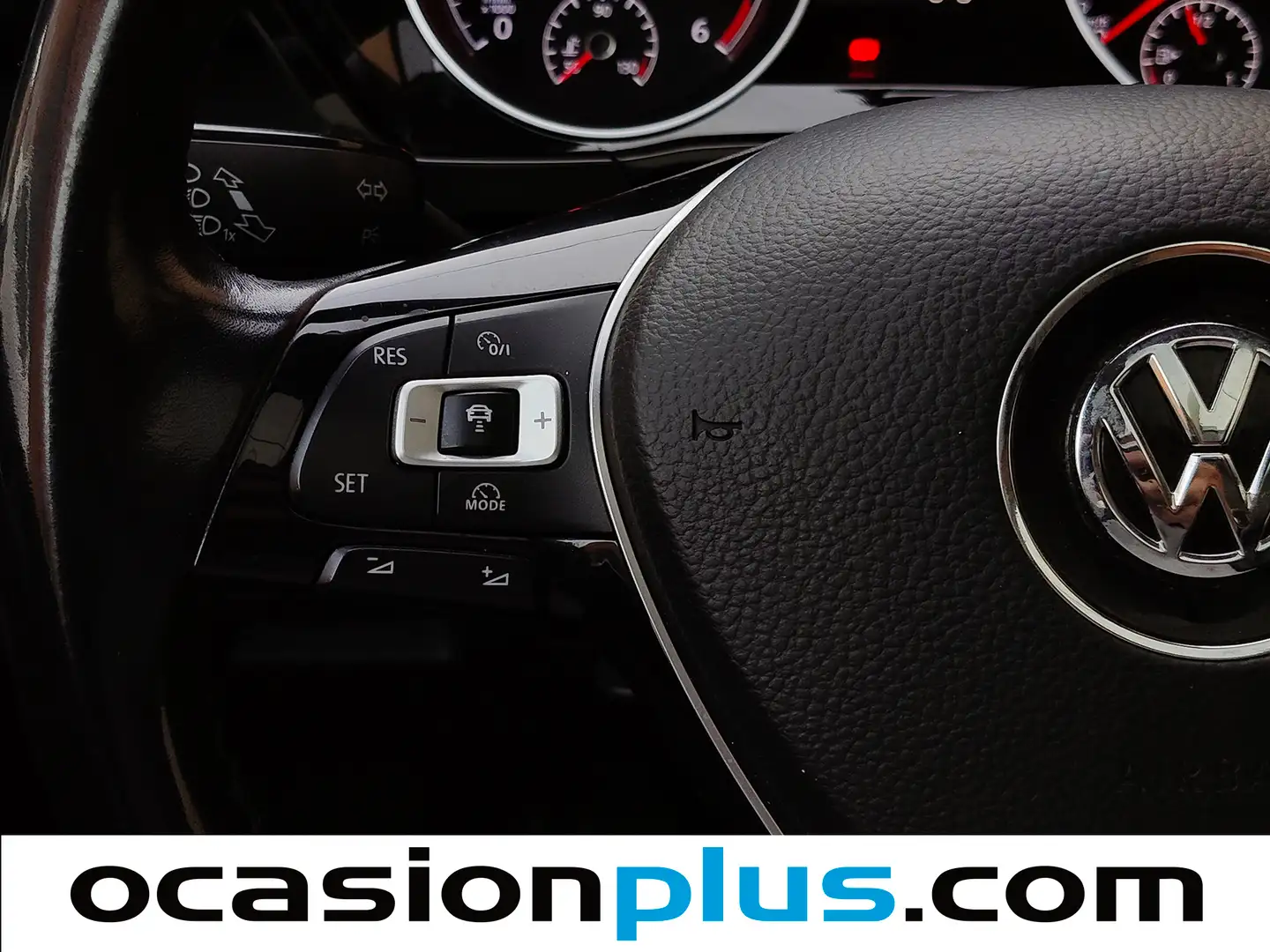 Foto Volkswagen Touran Volkswagen Touran Sport 1.6 TDI (115 CV) 7 Plazas