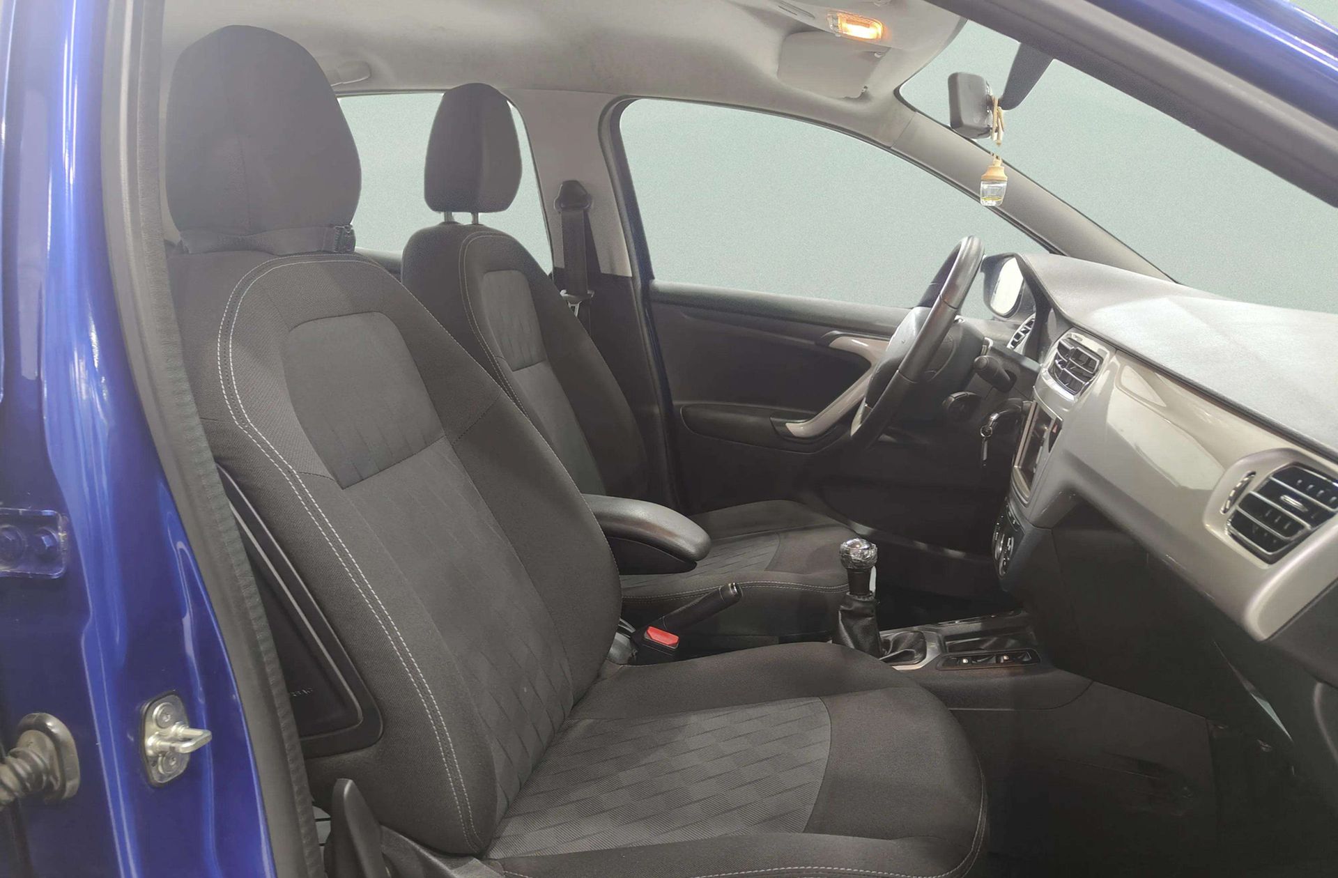 Citroën C-Elysée BlueHDi 100 Shine - foto 17