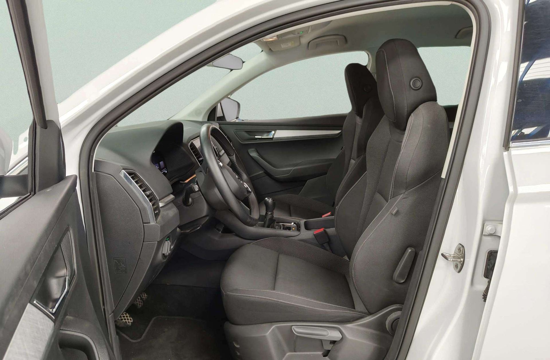 Škoda Karoq 2.0 TDI Selection - foto 10