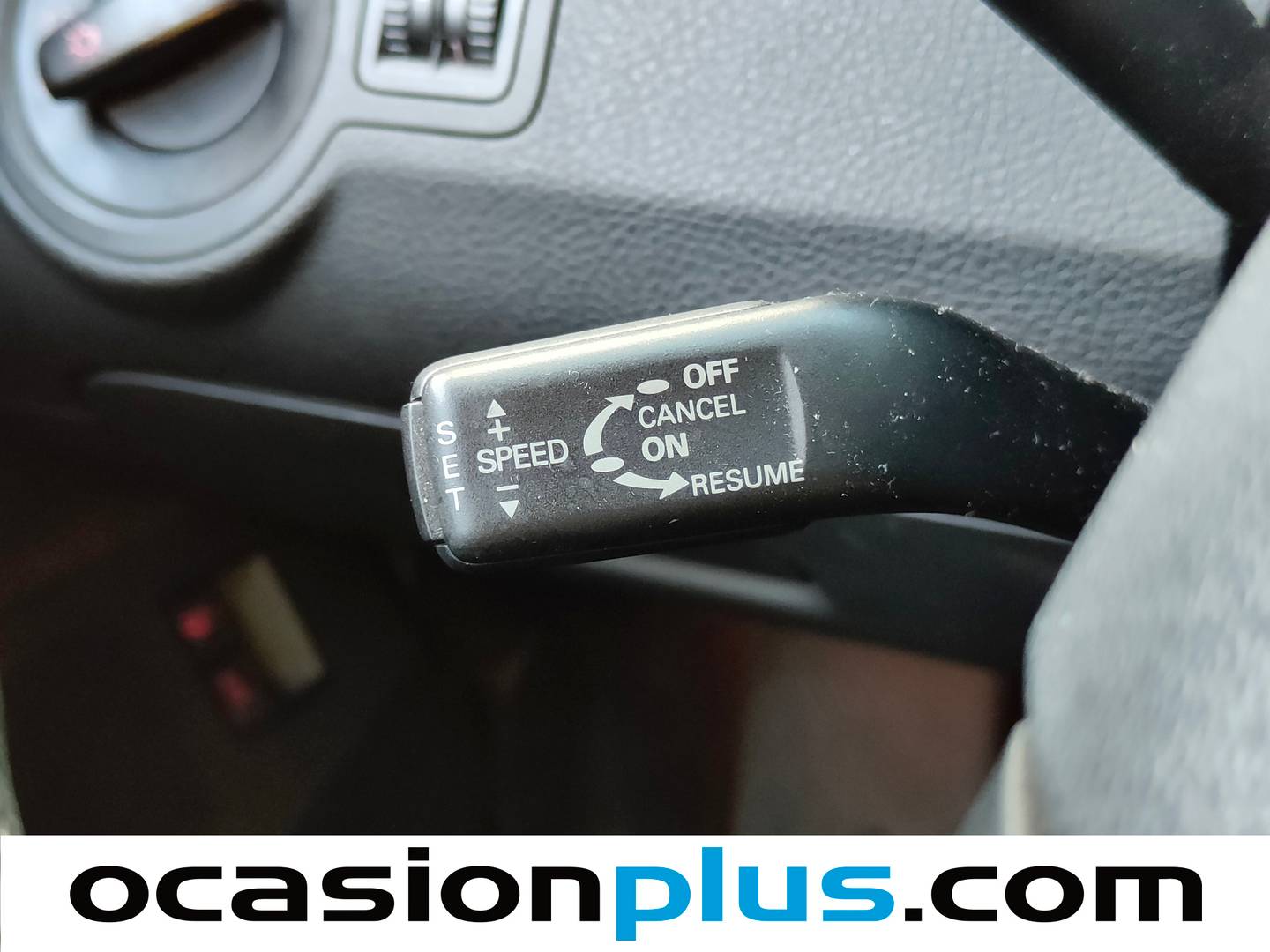 Equipamiento del Volkswagen Passat Volkswagen Passat Highline 2.0 TDI (140 CV)