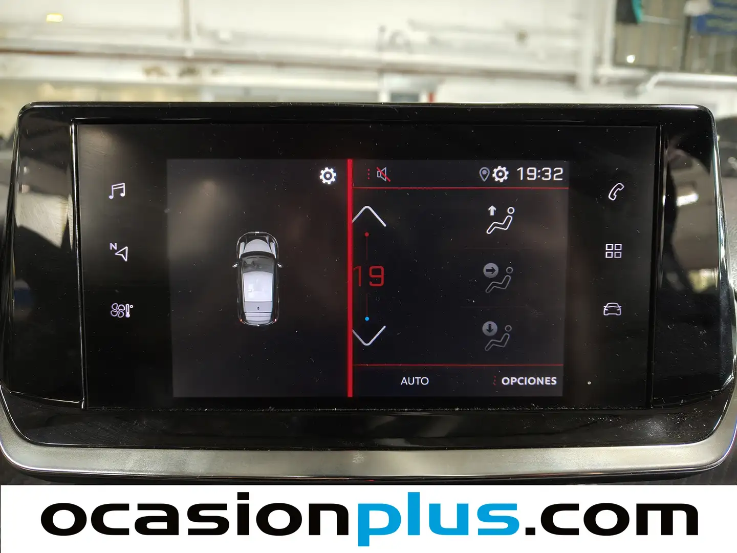 Foto Peugeot 208 Peugeot 208 PureTech 100 Allure (100 CV)