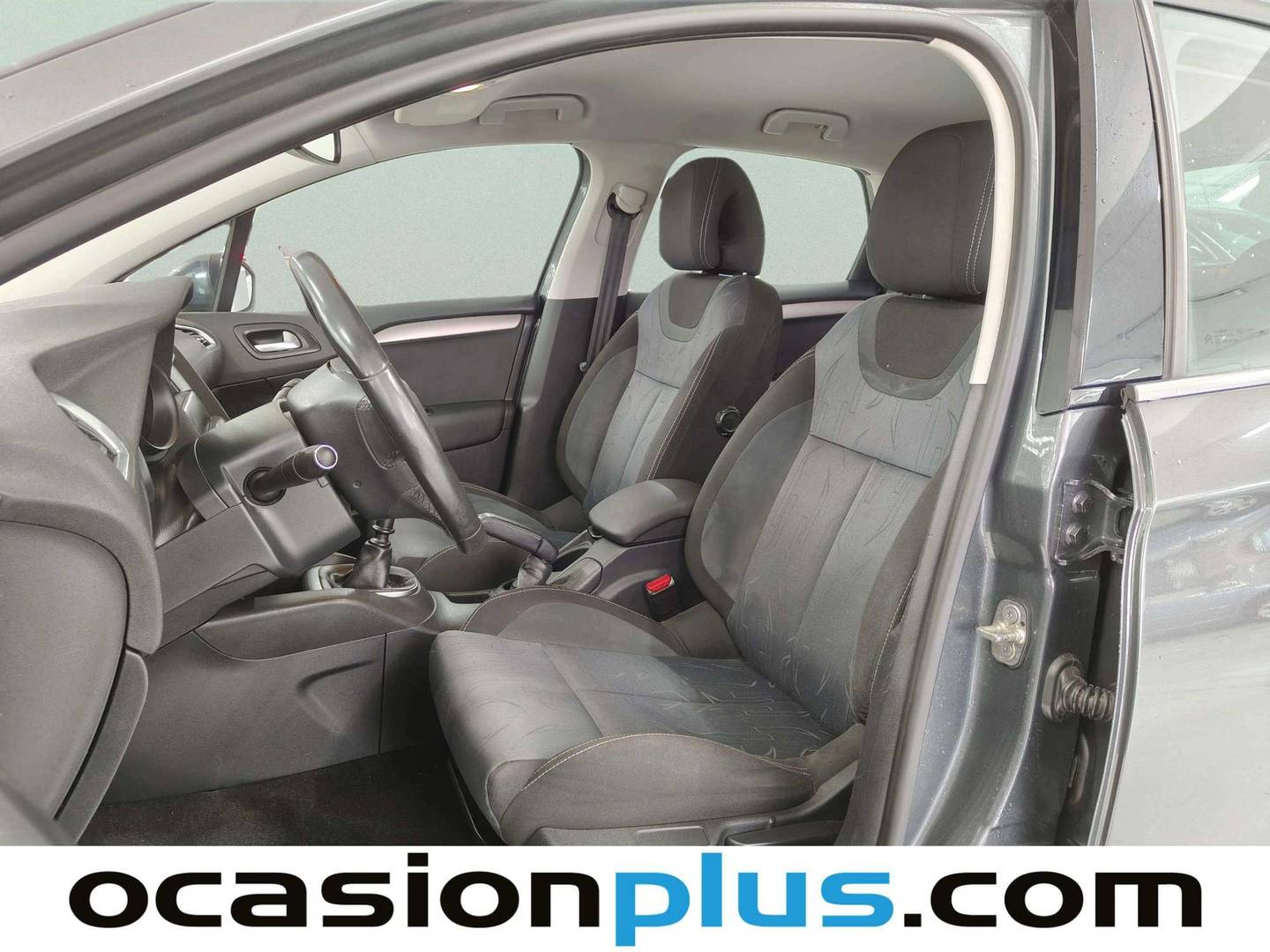 Foto asientos delanteros Citroën C4 Citroën C4 1.6 e-HDi Collection (112 CV)