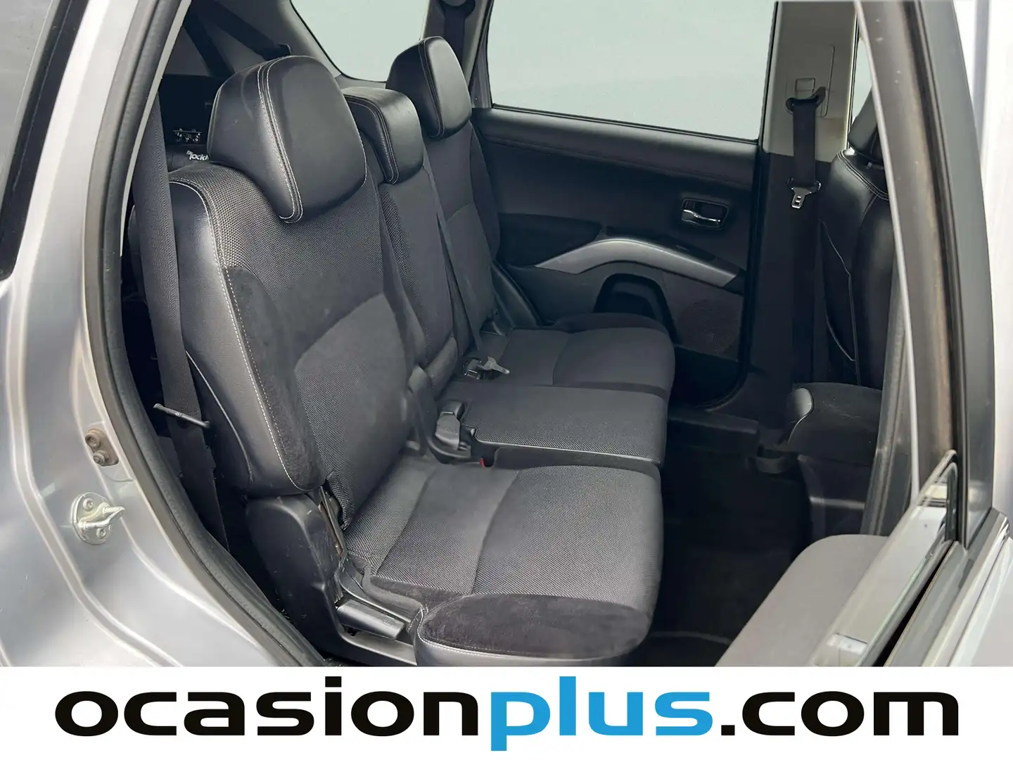 Foto Mitsubishi Outlander Mitsubishi Outlander 220 DI-D Motion 4WD (177 CV) 7 Plazas