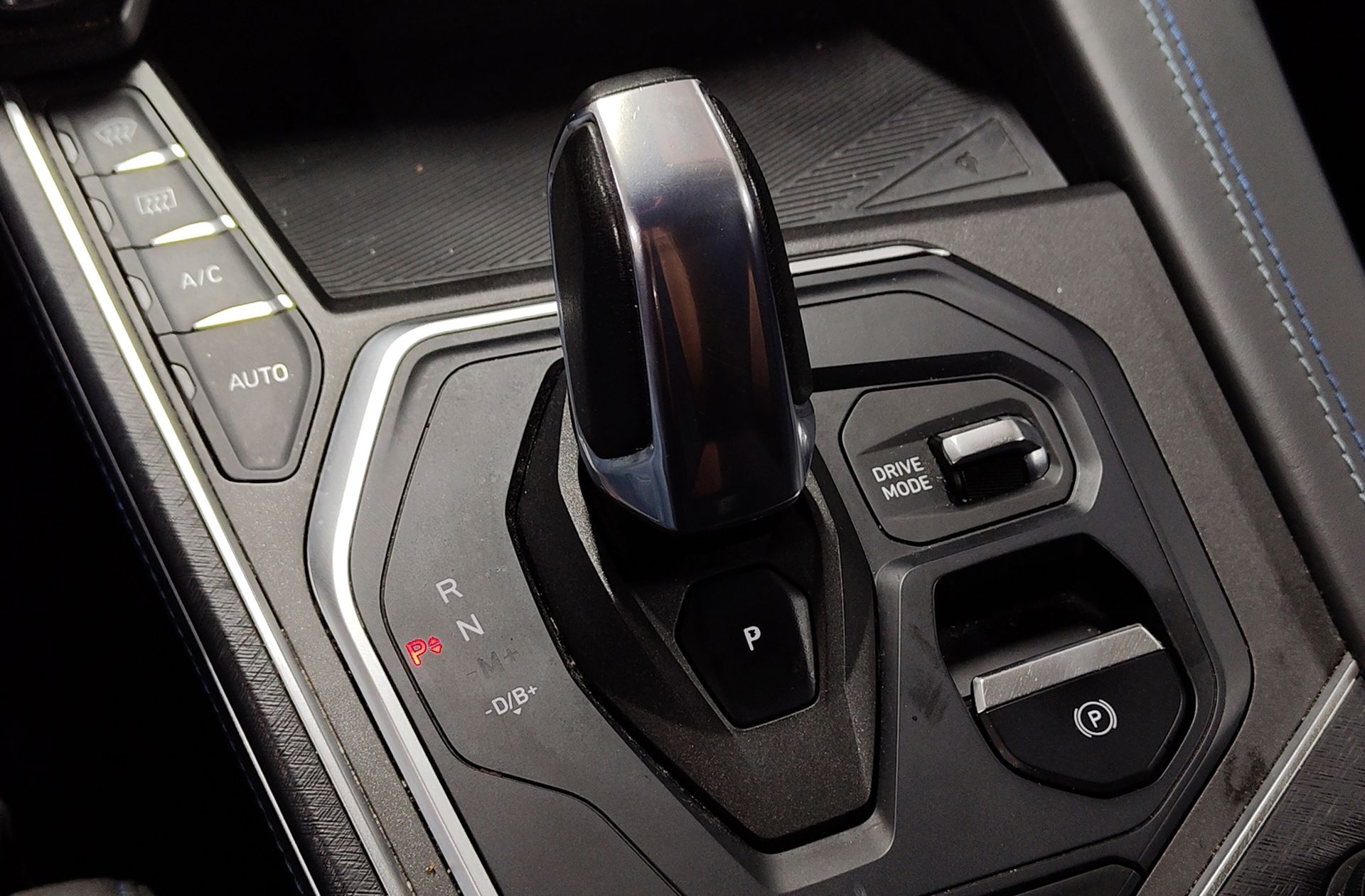 Lynk & Co 01 1.5 PHEV - foto 5