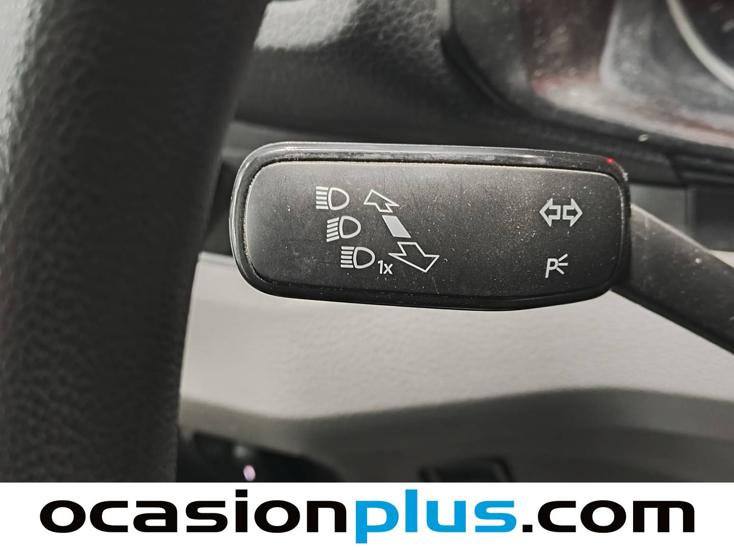 Foto Volkswagen Crafter Volkswagen Crafter Furgon Batalla Media TA 2.0 TDI BMT 3.500  (140 CV) 4 Plazas Camperizada