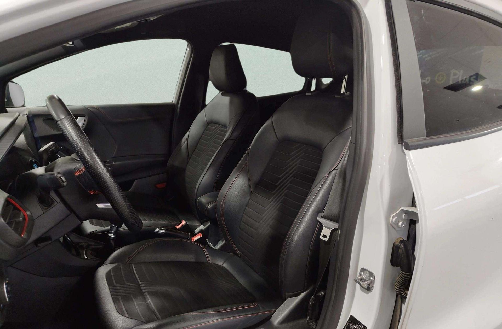 Ford Puma EcoBoost MHEV ST-Line X - foto 12