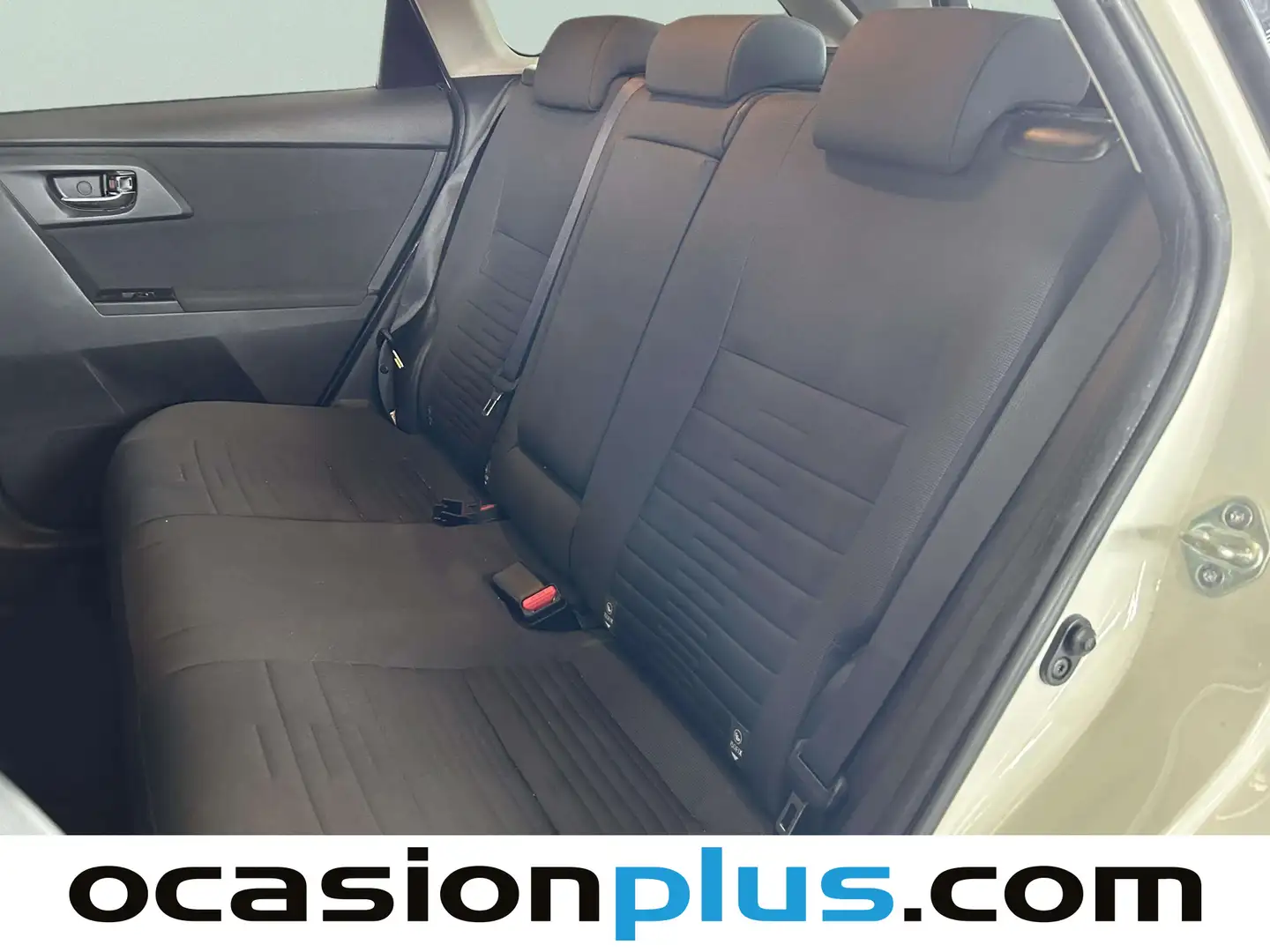 Foto Toyota Auris Toyota Auris 140H Touring Sports Active (136 CV)