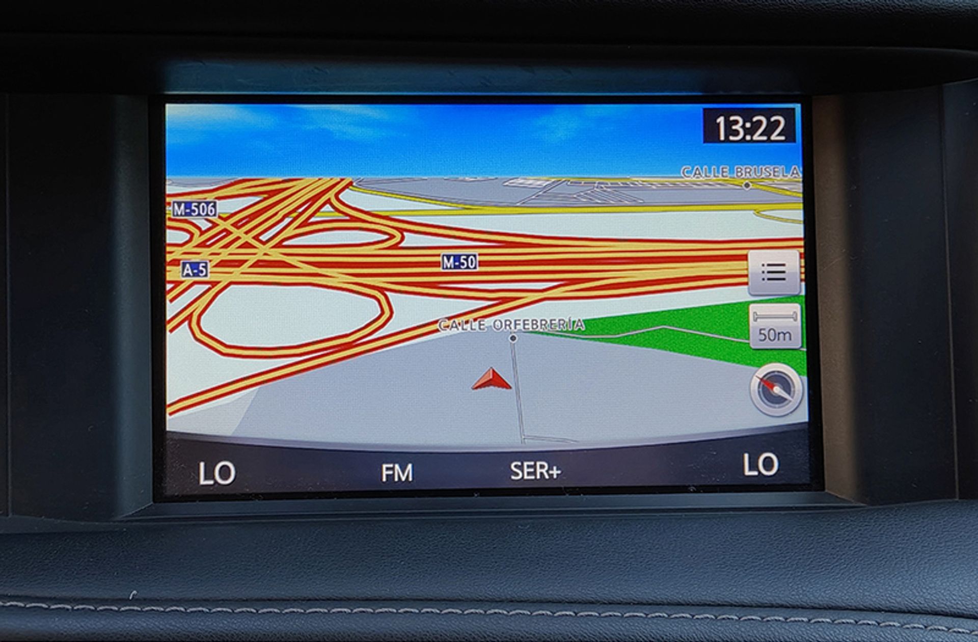 Infiniti Q30 2.2D Premium 7DCT - foto 8