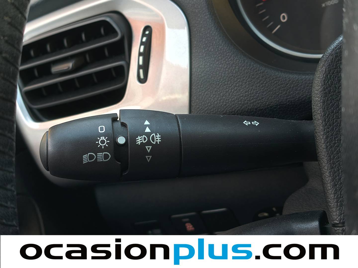 Citroën C-Elysée Citroën C-Elysee 1.2 VTi Exclusive (72 CV) de ocasión