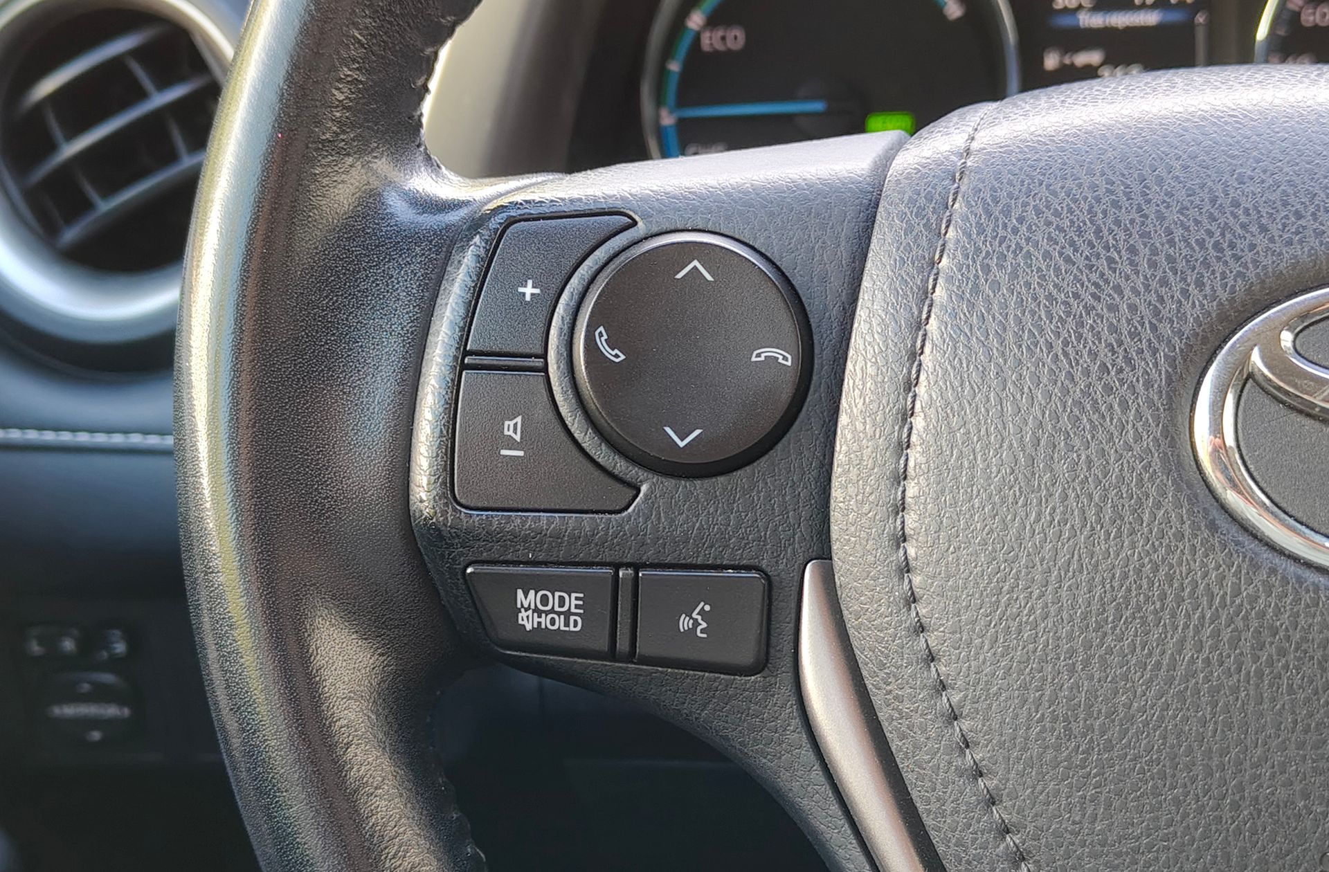 Toyota RAV4 2.5l hybrid Advance Pack Drive 2WD - foto 24