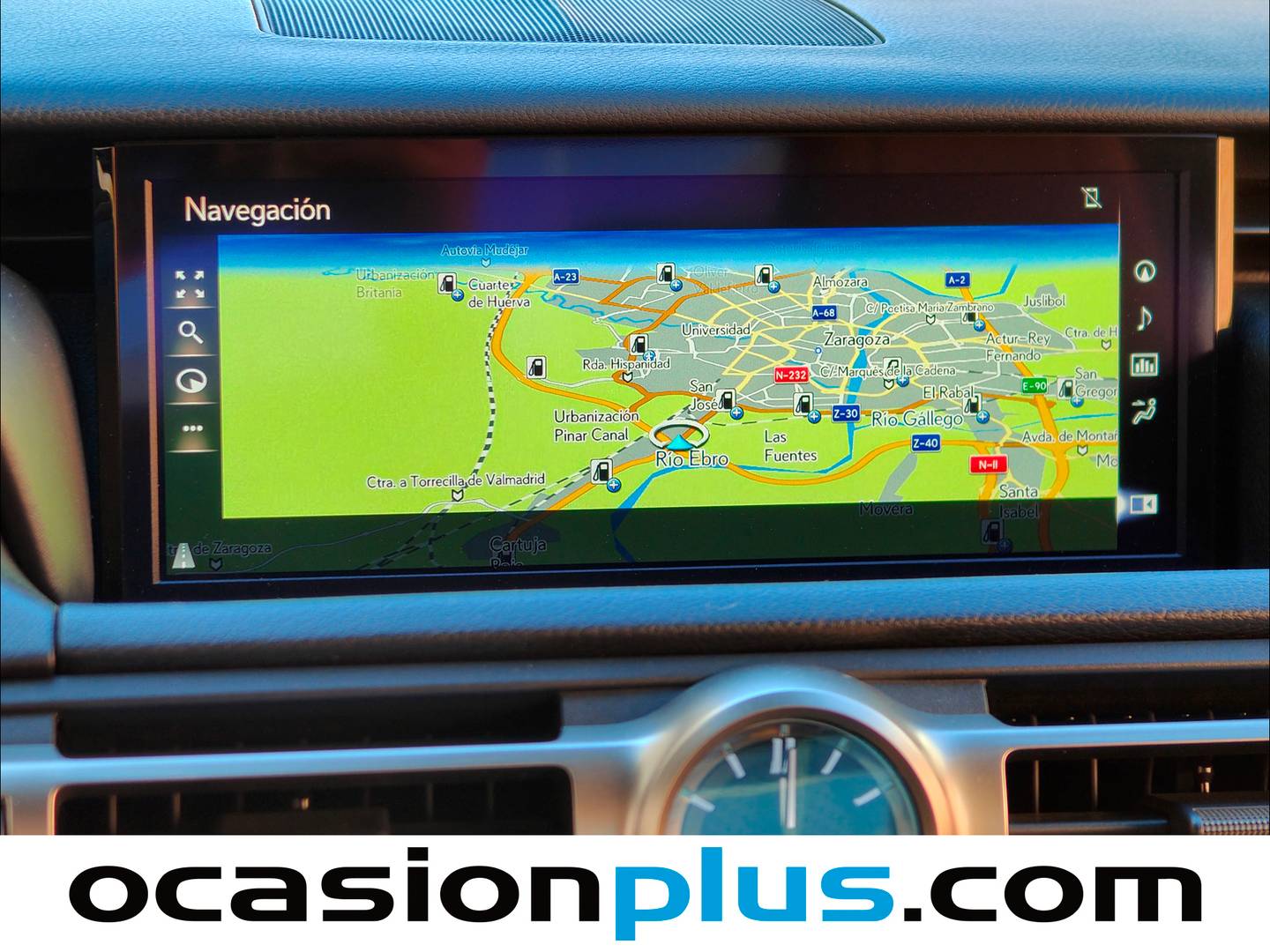 Equipamiento del Lexus RC Lexus RC 300h Business Navigation (223 CV)