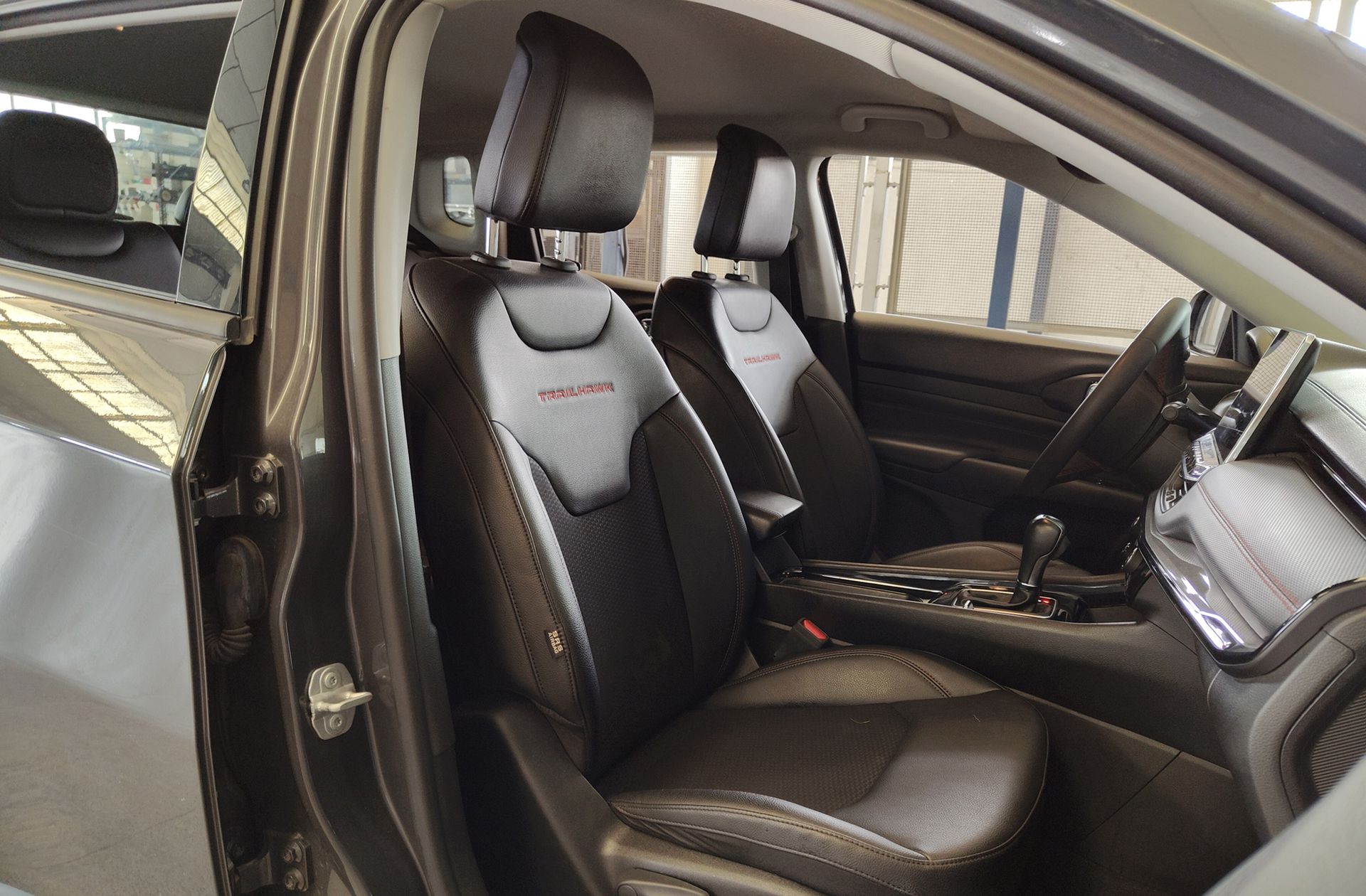 Jeep Compass 1.3 PHEV Trailhawk AWD - foto 14