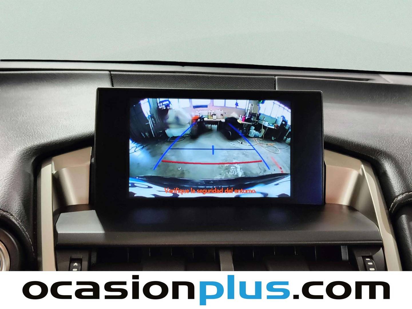 Foto Lexus NX Lexus NX 300h Corporate 2WD (197 CV)