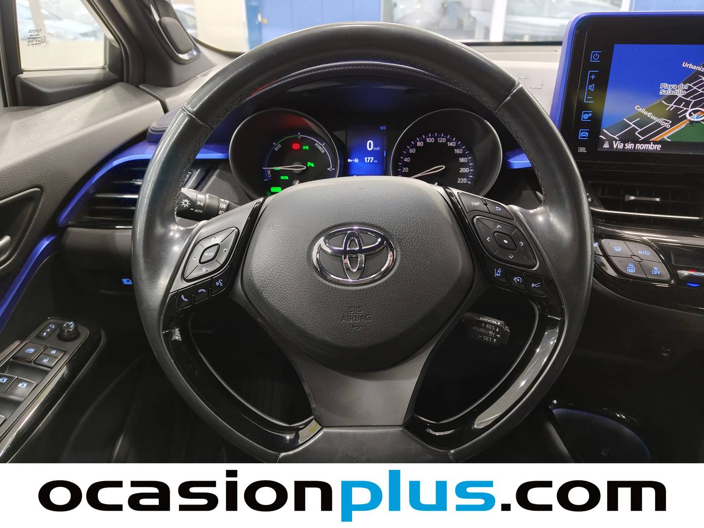 Foto Toyota C-HR Toyota C-HR 1.8 125H Dynamic Plus 90 kW (122 CV)