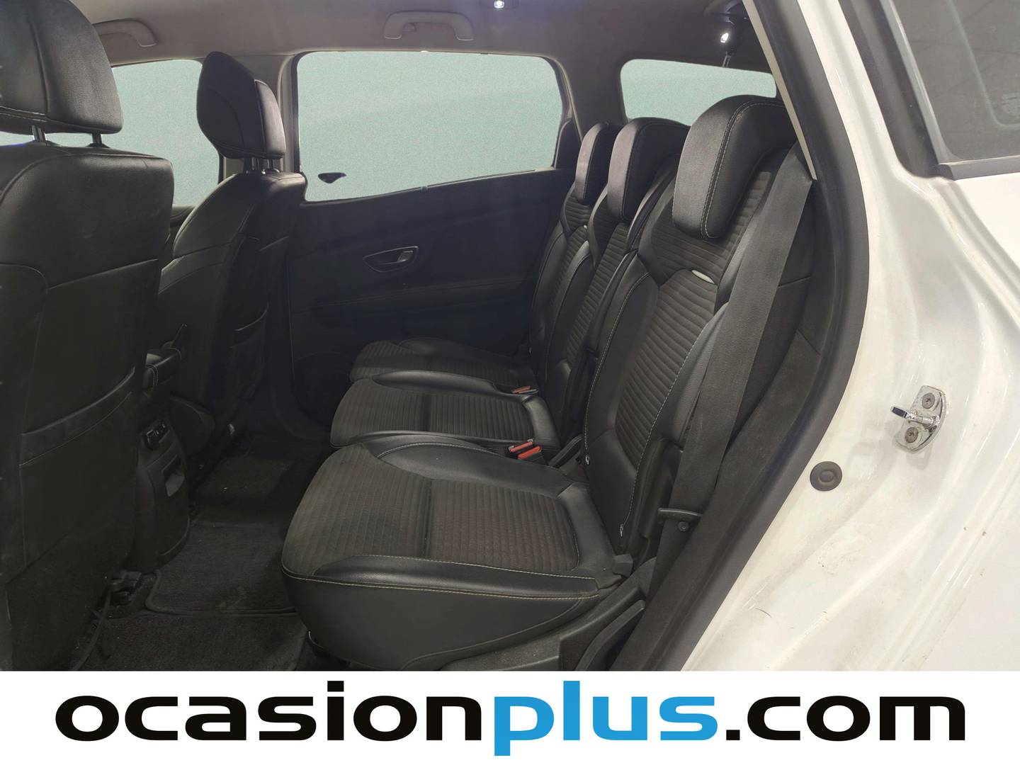 Foto asientos traseros Renault Grand Scénic Renault Grand Scenic Zen Energy TCe (140 CV) 7 Plazas