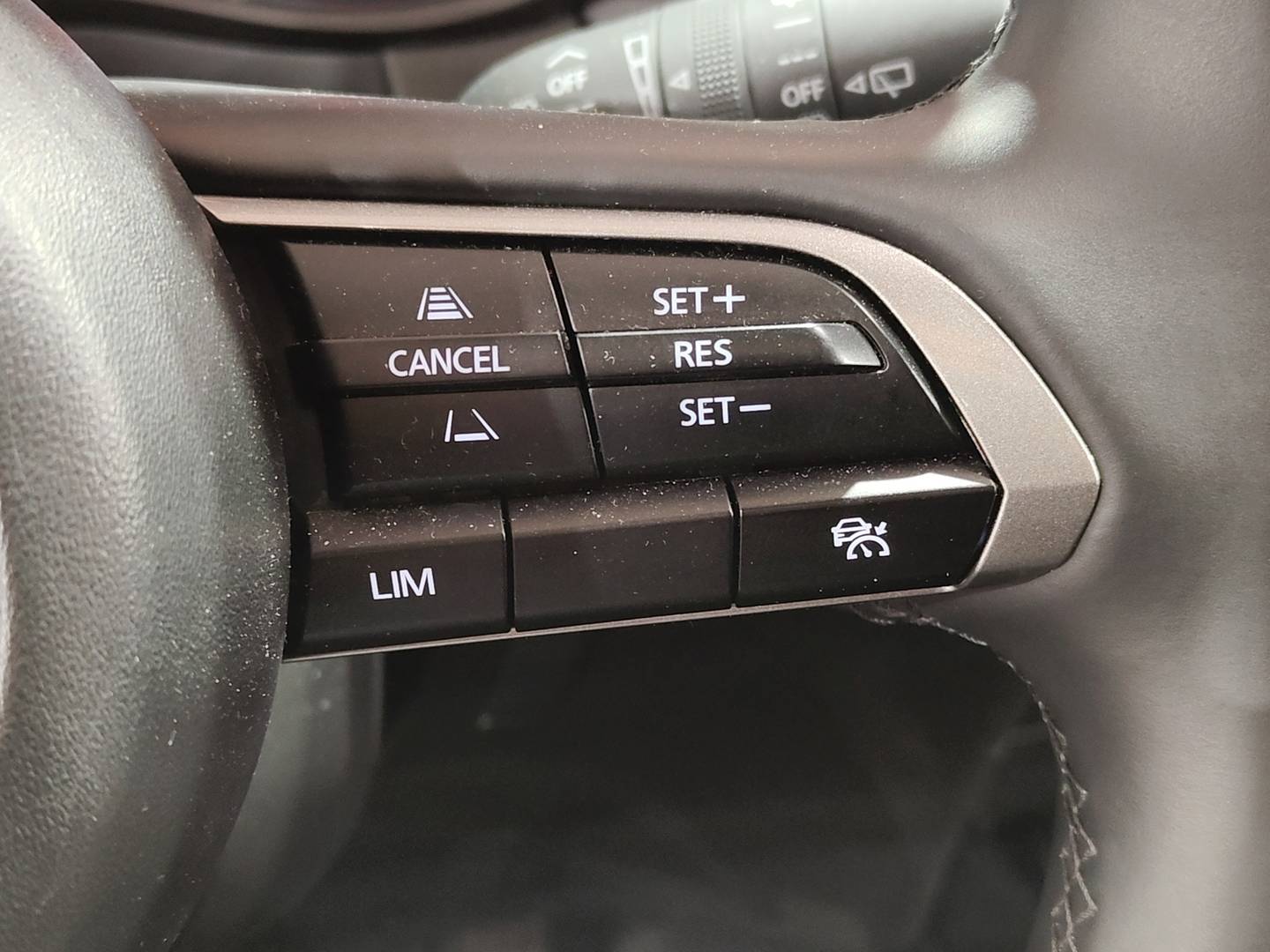 Foto Mazda CX-30 Mazda CX-30 e-SKY G MHEV Prime-line (140 CV)