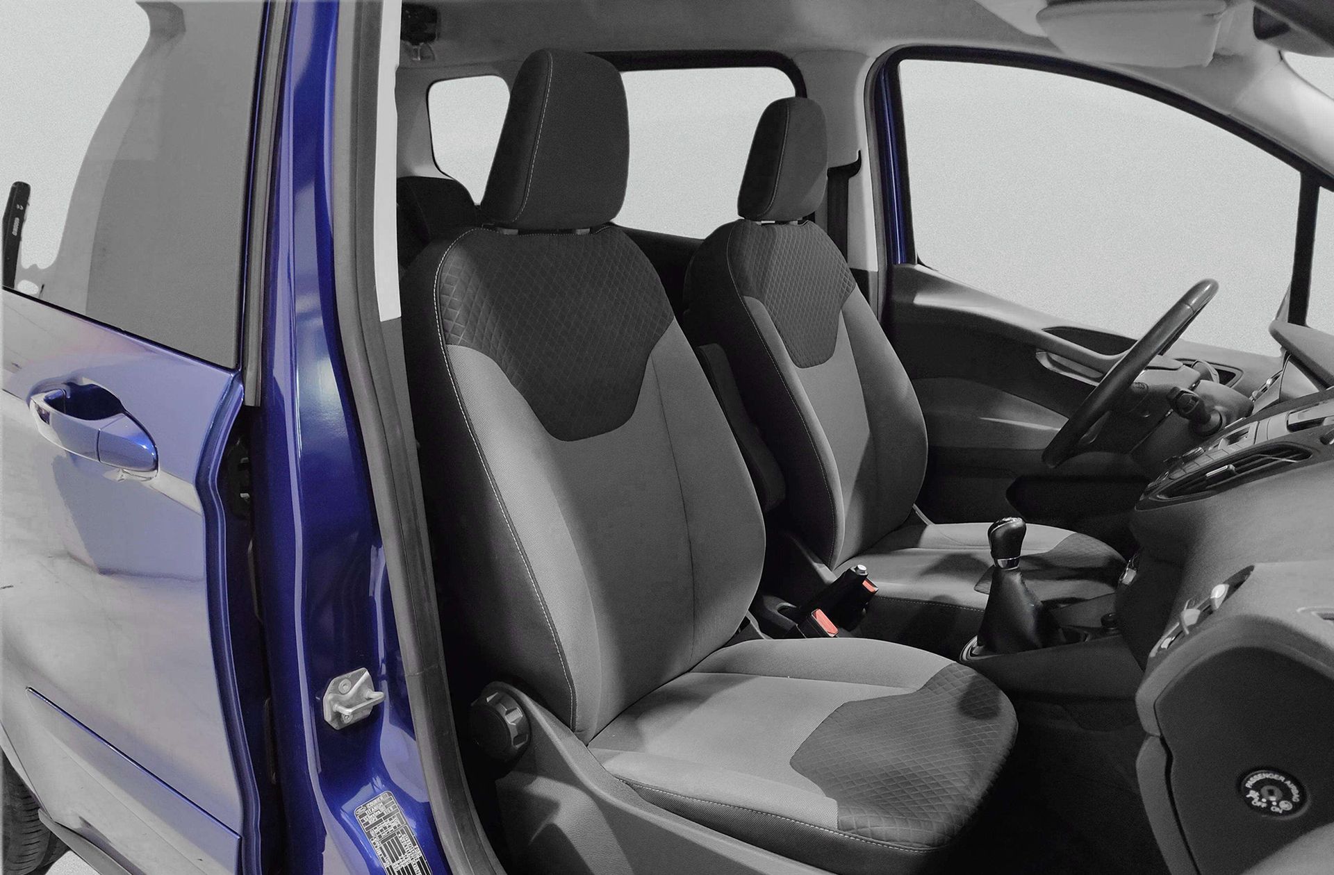 Ford Tourneo Courier 1.5 TDCi Titanium - foto 16