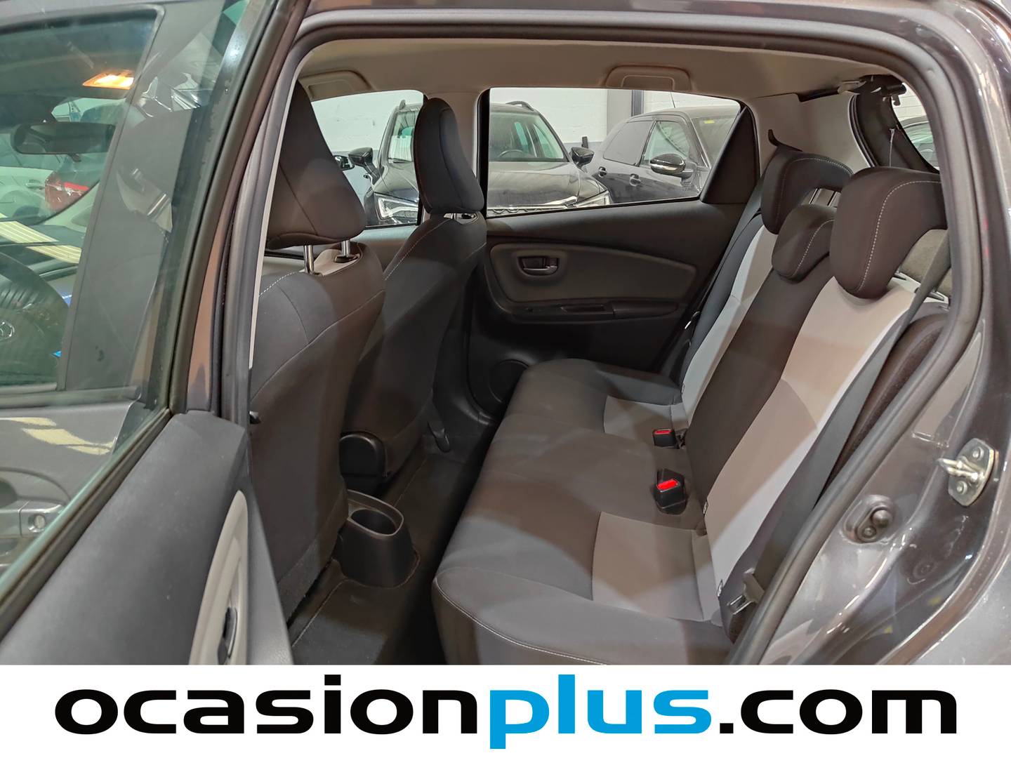 Foto asientos traseros Toyota Yaris Toyota Yaris 1.0 Active  (69 CV)