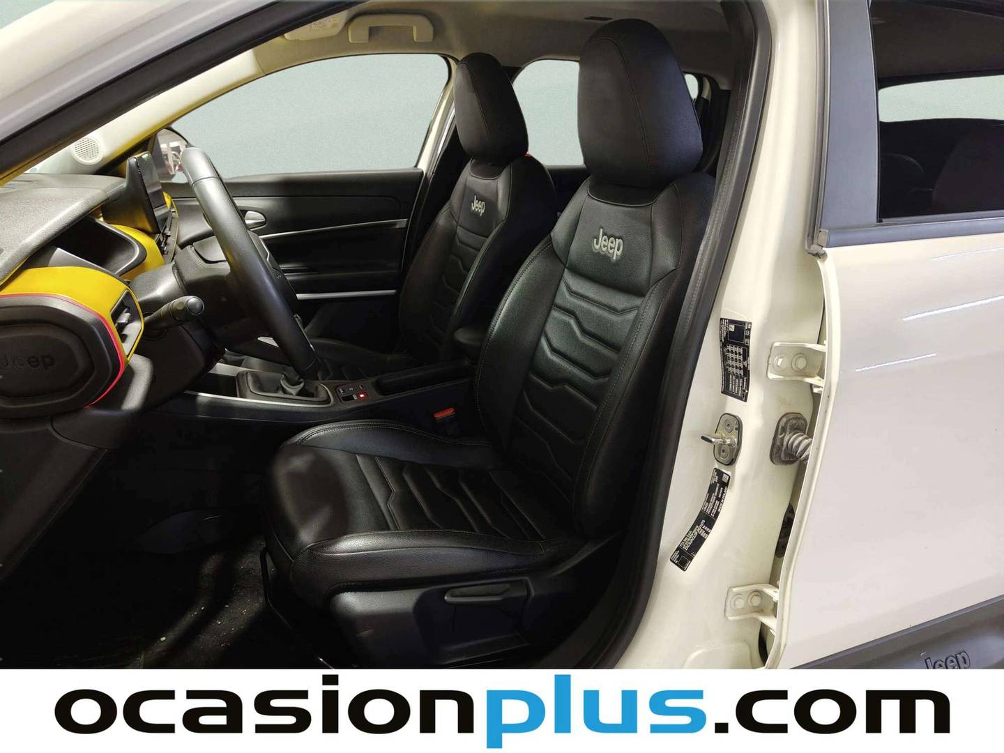 Foto Jeep Avenger Jeep Avenger 1.2 G Summit (100 CV)