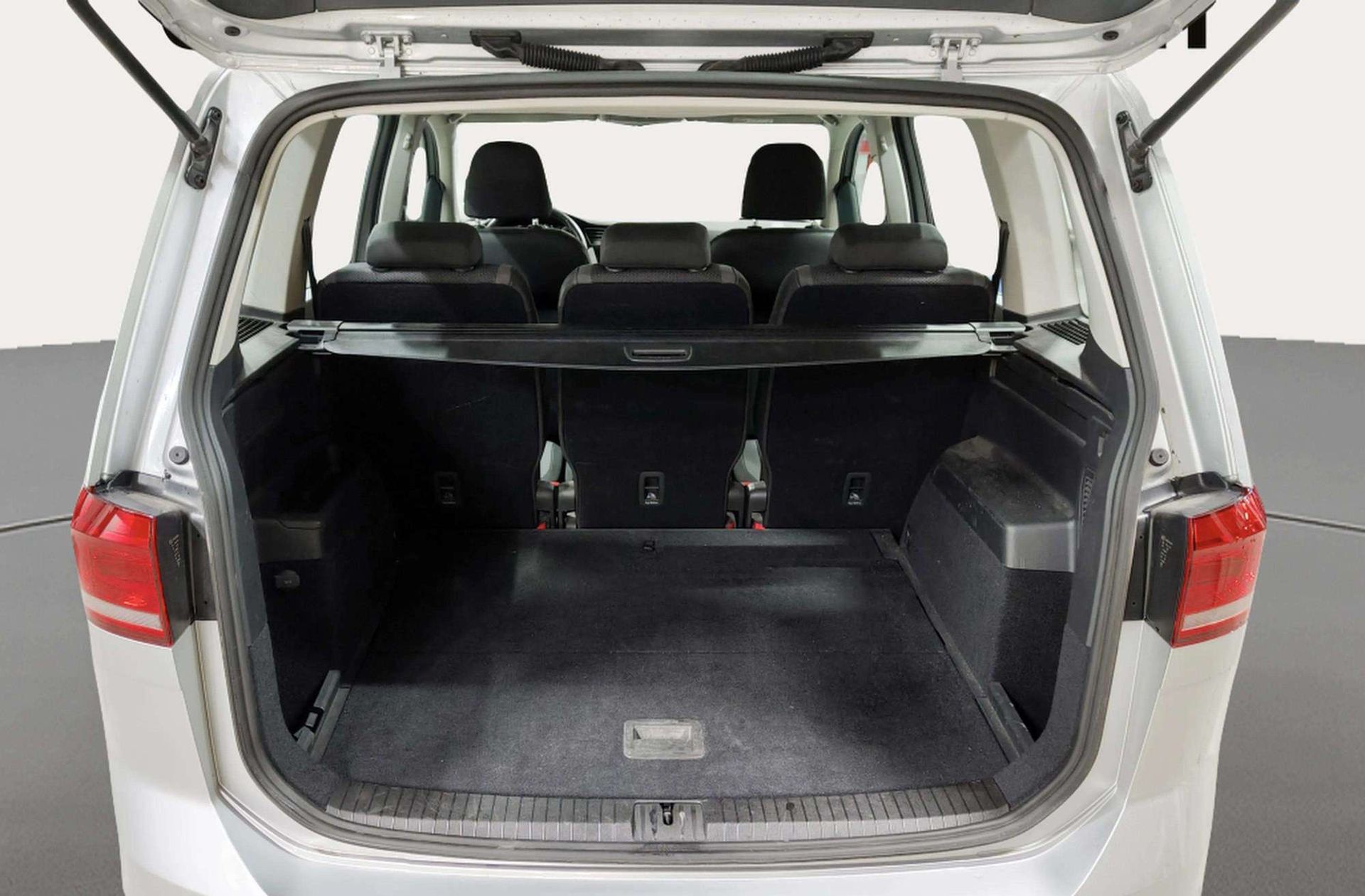 Volkswagen Touran Business Navi 1.5 TSI DSG - foto 16