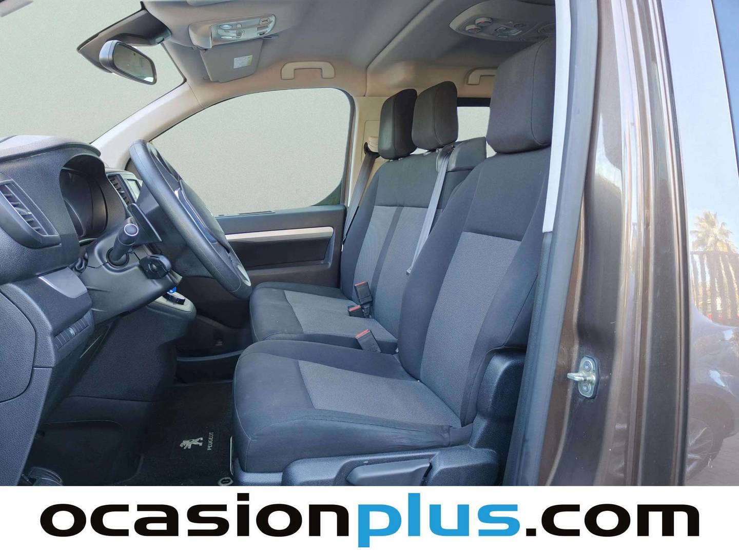 Foto asientos traseros Peugeot Traveller Peugeot Traveller 2.0 BlueHDi Long Business EAT8 (180 CV) 9 Plazas