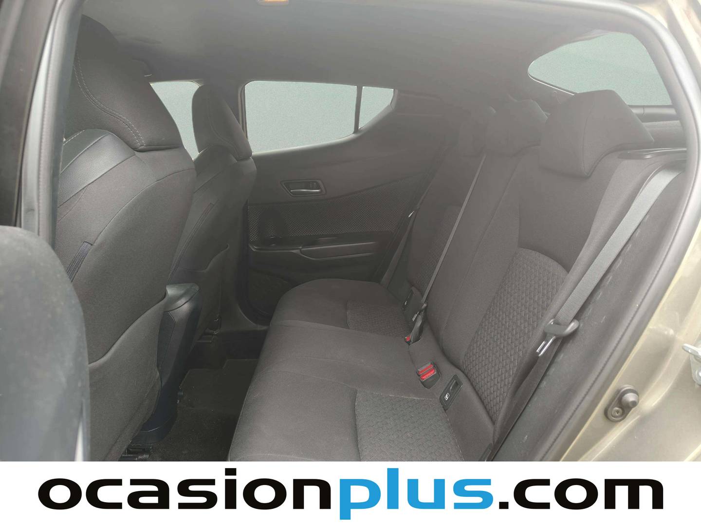 Foto asientos traseros Toyota C-HR Toyota C-HR 1.8 125H Advance (122 CV)