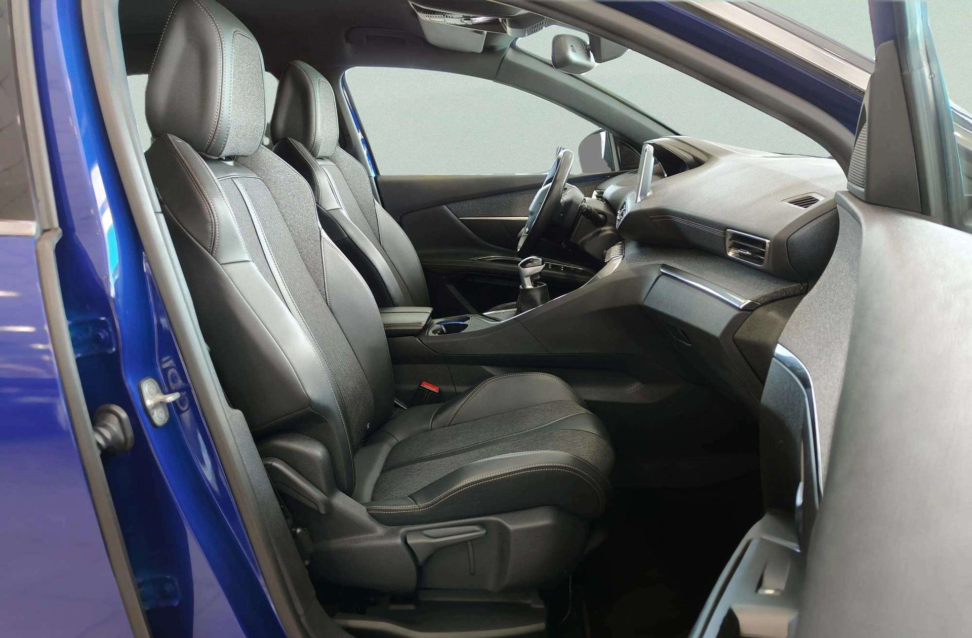 Peugeot 3008 BlueHDi 130 GT Line - foto 27