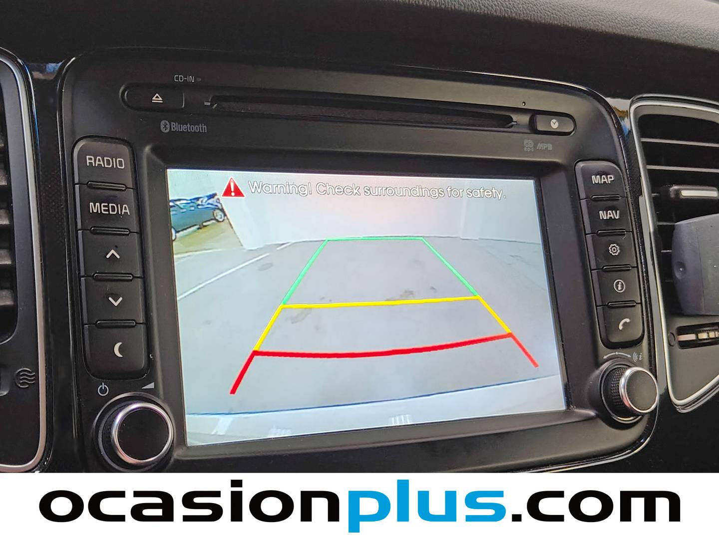 Equipamiento del KIA Carens KIA Carens 1.6 GDi UEFA Euro 2016 Eco-Dynamics (135 CV)