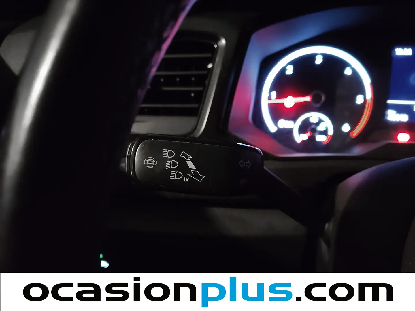 Foto Volkswagen T-Roc Volkswagen T-Roc Edition 1.6 TDI (115 CV)