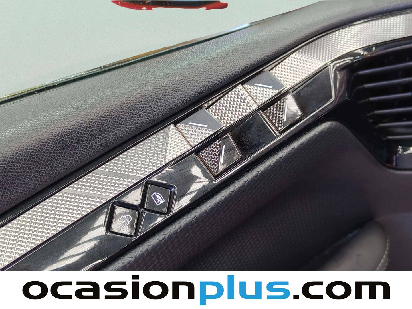 Foto DS DS 4 DS DS4 BlueHDi 130 Trocadero Auto (130 CV)