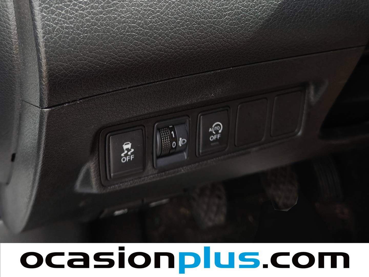 Extras y acabados del Nissan PULSAR Nissan Pulsar 1.5 dCi Acenta (110 CV)