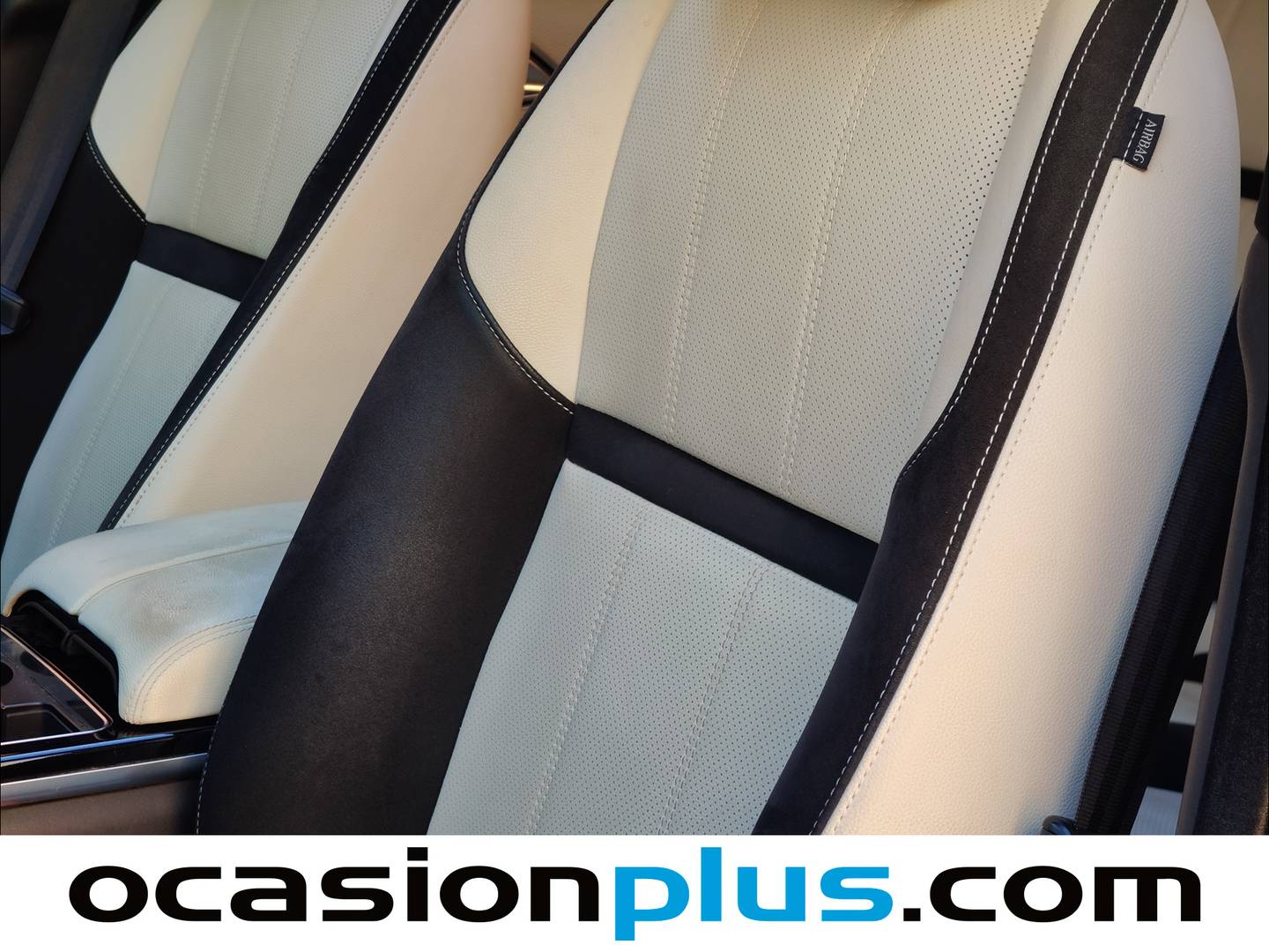 Foto Land Rover Range Rover Velar Land Rover Range Rover Velar D300 R-Dynamic 4WD Auto (300 CV)