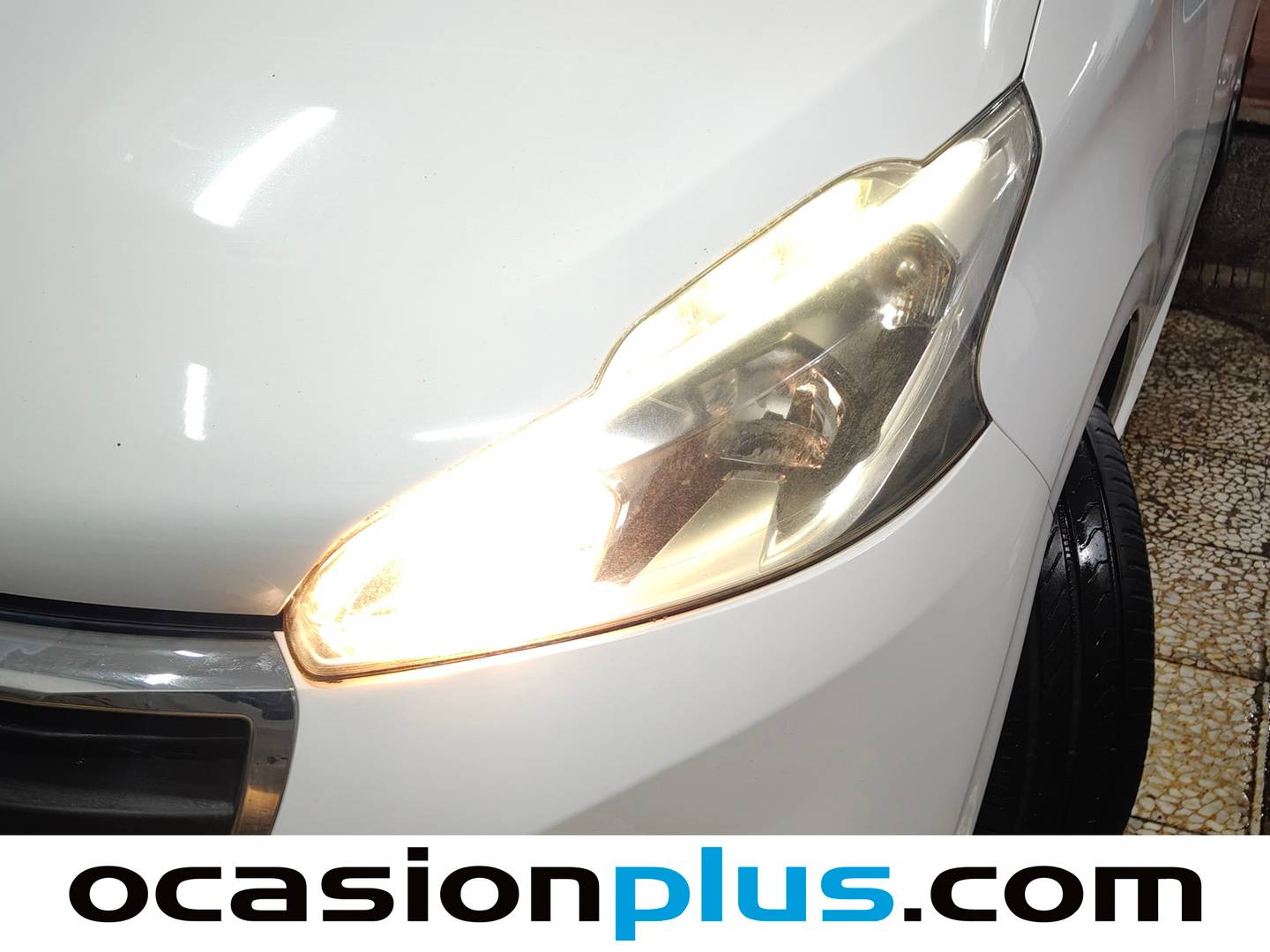 Peugeot 208 Peugeot 208 1.6 BlueHDi Active (75 CV) al mejor precio
