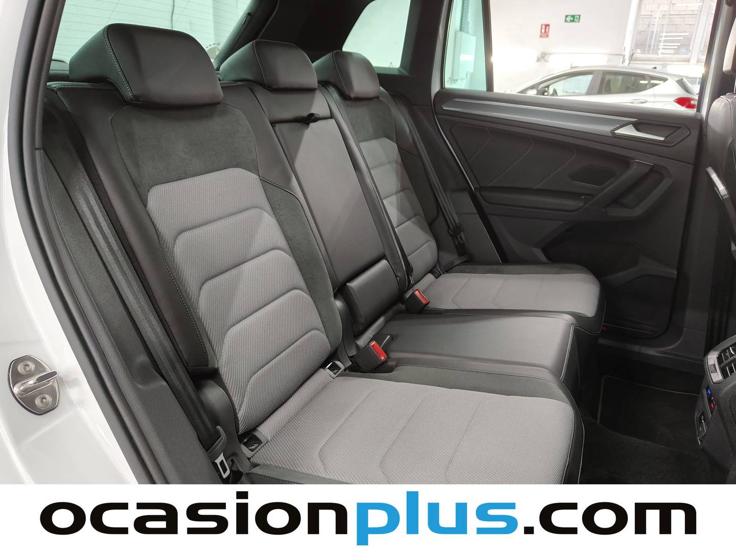 Foto Volkswagen Tiguan Volkswagen Tiguan Sport 1.5 TSI (150 CV) DSG Pack R-Line