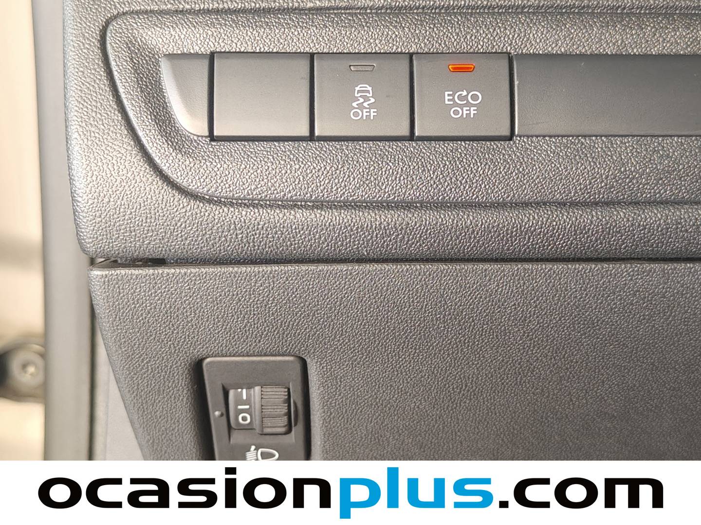 Extras y acabados del Peugeot 208 Peugeot 208 1.6 e-HDI Allure (92 CV)