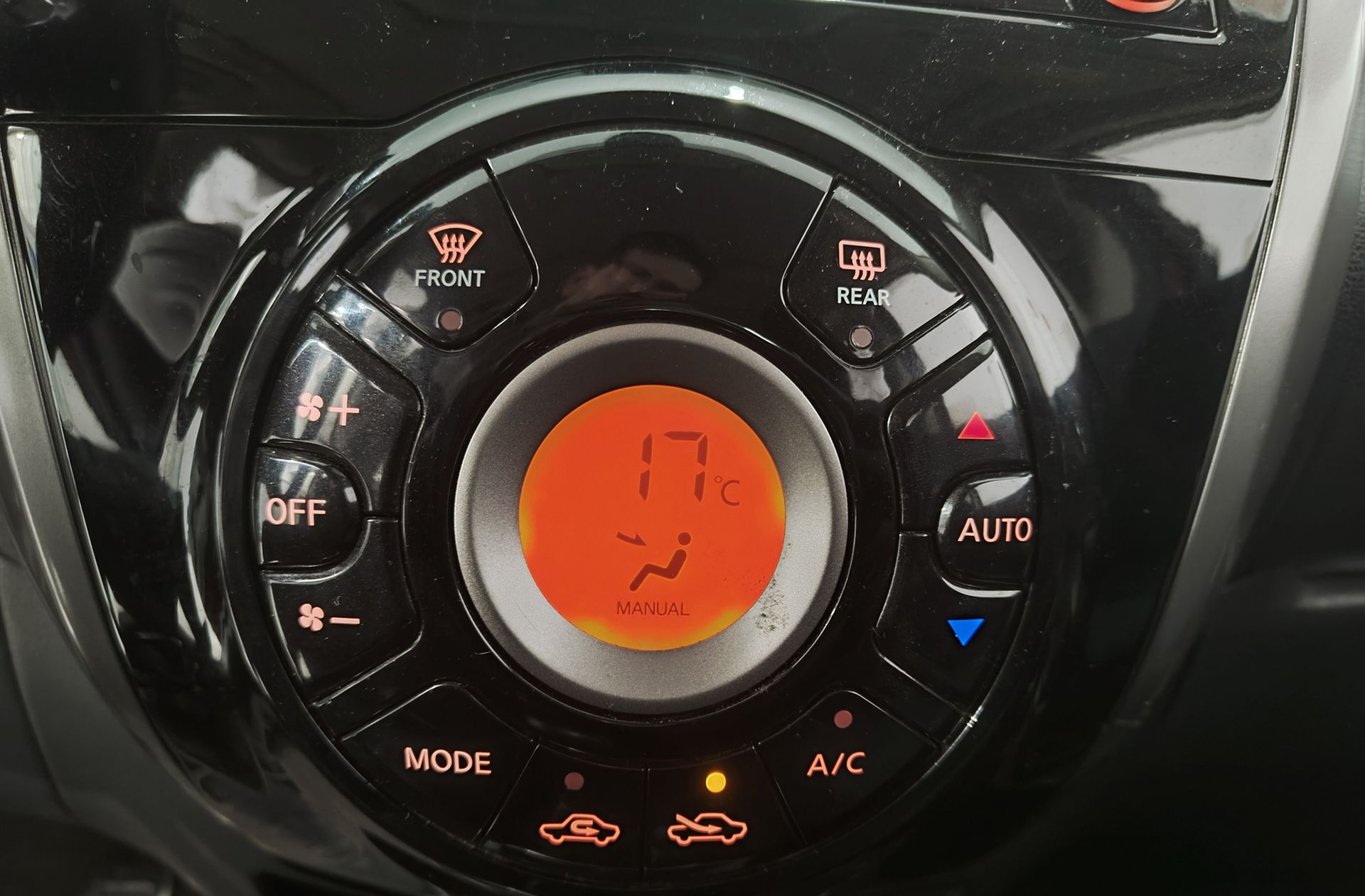 Nissan Note 1.2G Tekna Sport - foto 25