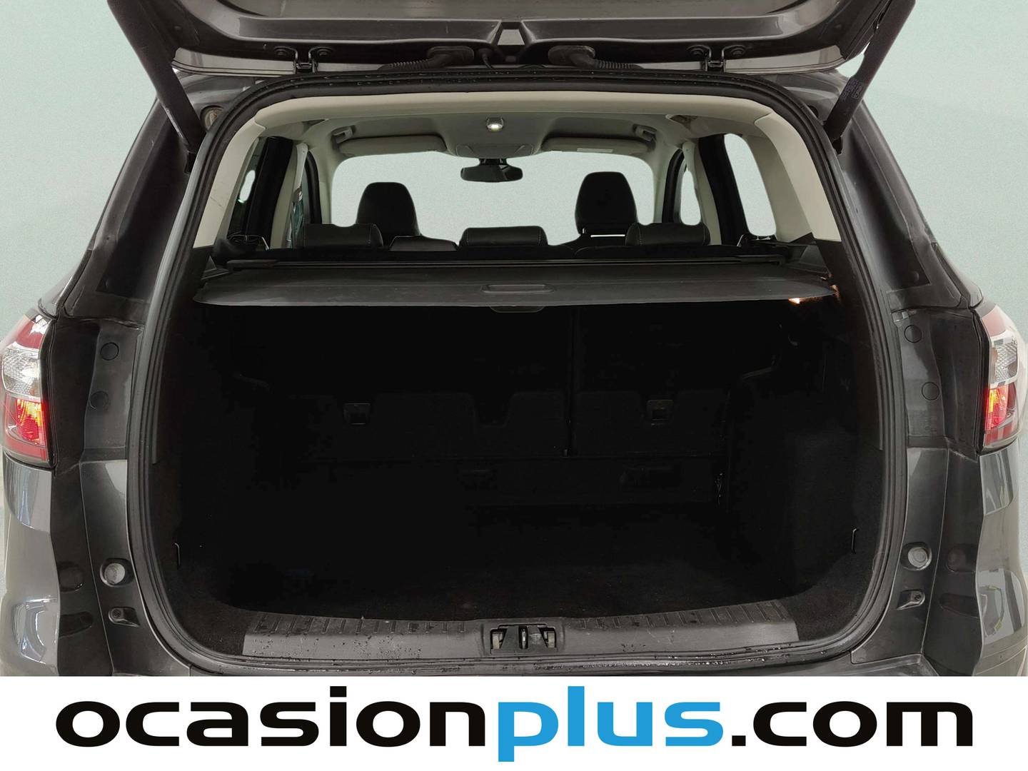 Fotos maletero Ford Kuga Ford Kuga 1.5 EcoBoost S&S Titanium 4x2 (150 CV)