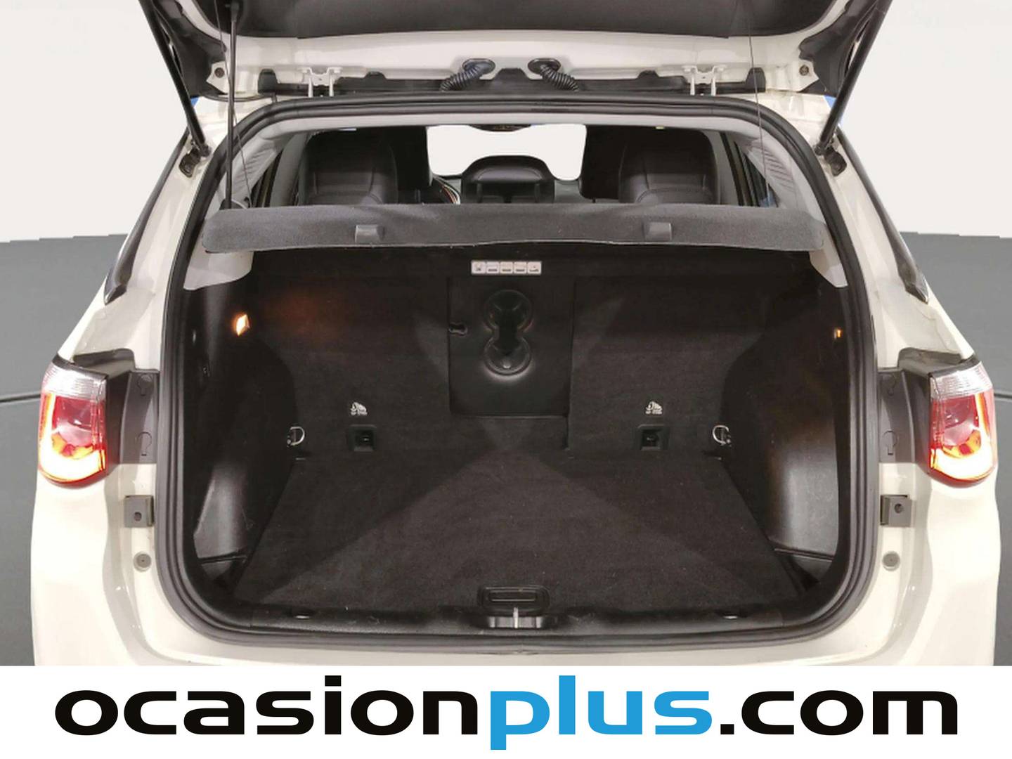 Fotos maletero Jeep Compass Jeep Compass 1.4 Multiair Limited 4x2  (140 CV)