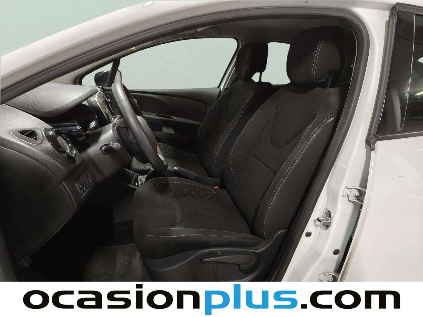 Foto asientos delanteros Renault Clio Renault Clio Limited TCe (76 CV)