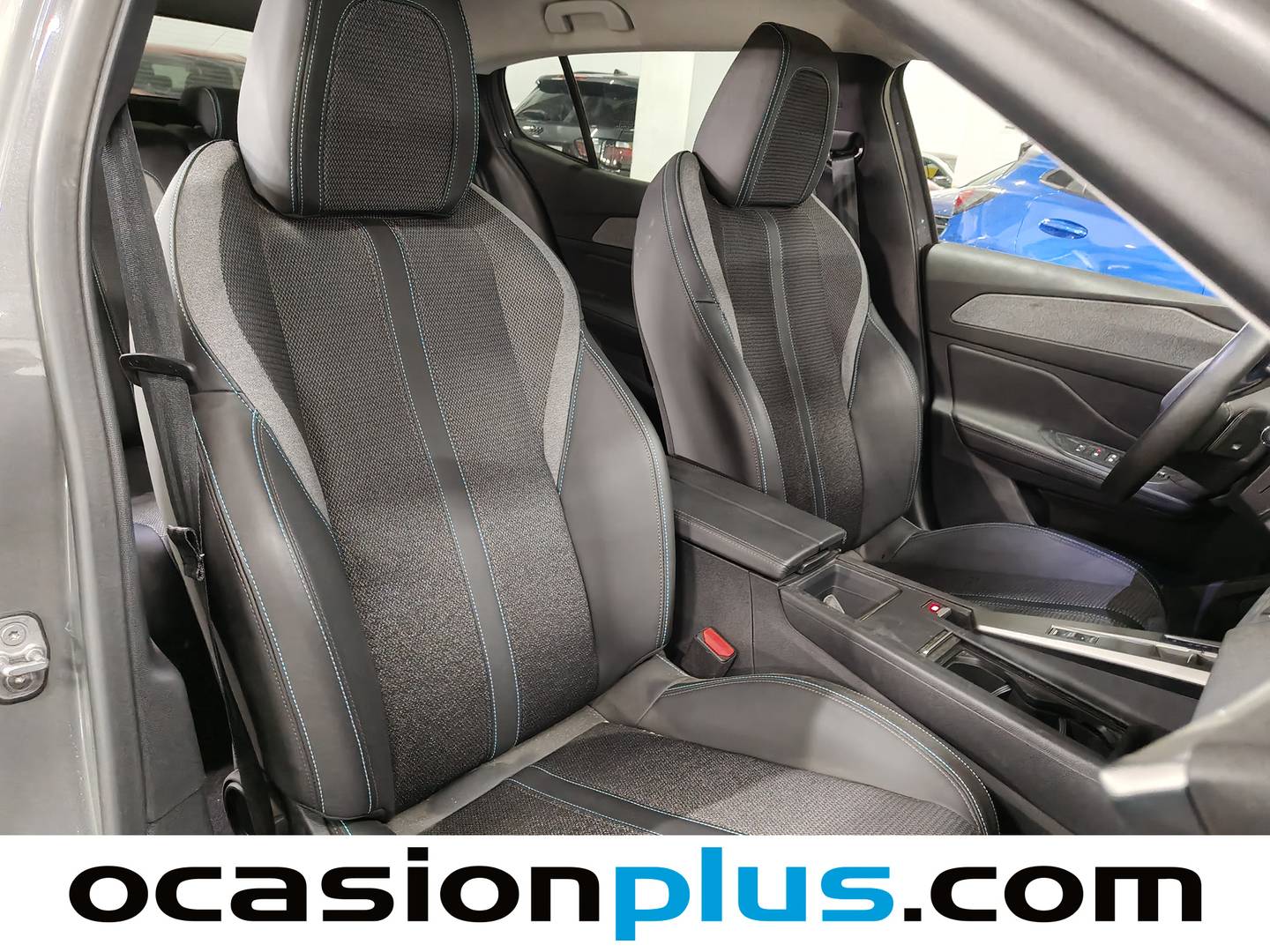 Peugeot 408 Peugeot 408 Allure Hybrid 145 eDCS6 107 kW (145 CV) km 0